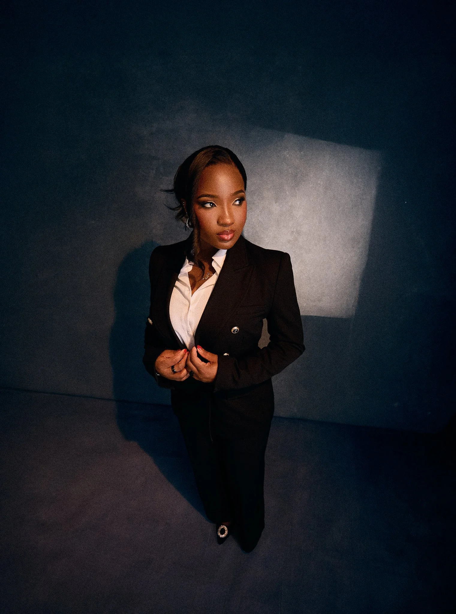 portrait-photographer-studio-session-Irene 12.jpg