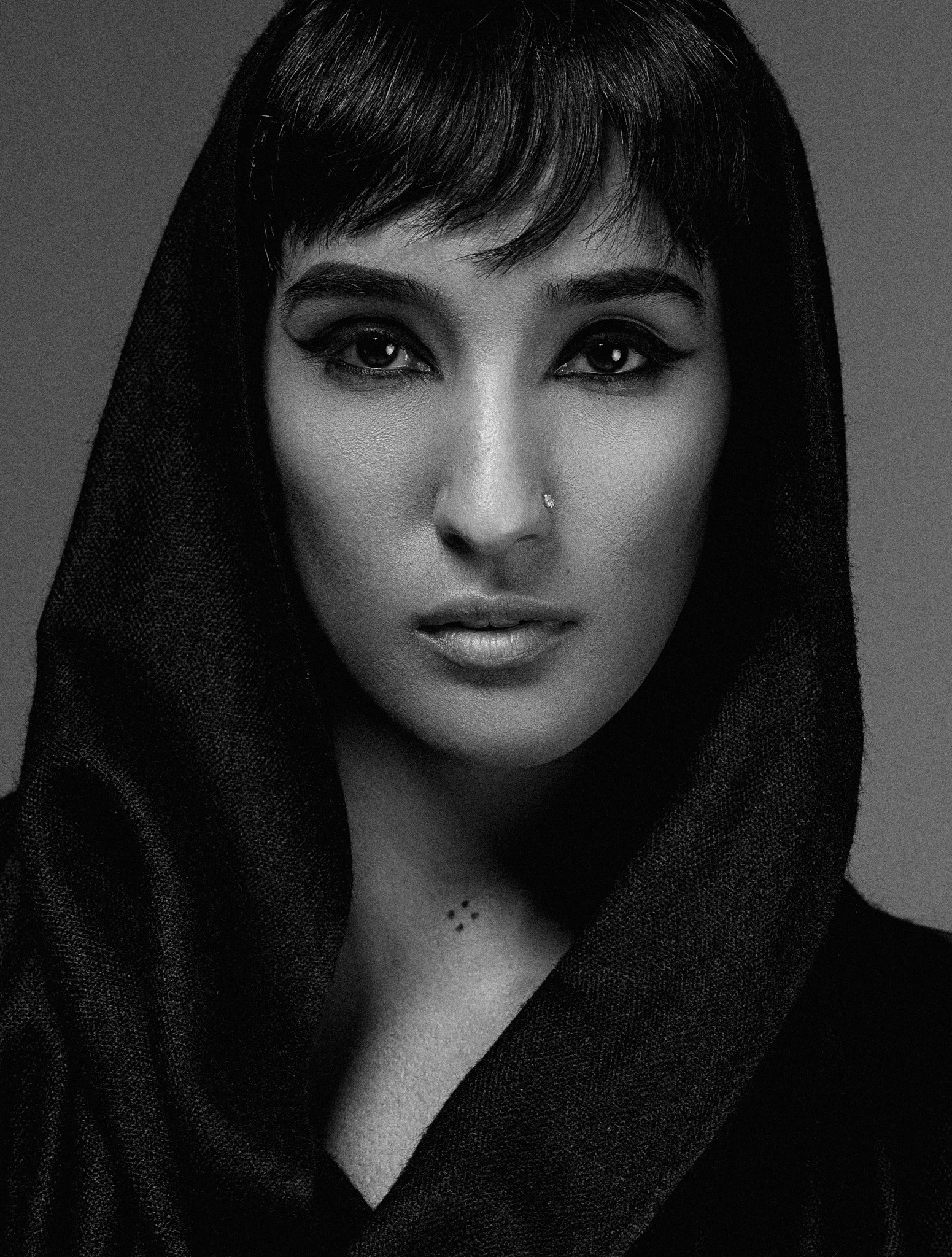 portrait-photographer-studio-session-Shivanni 1.jpg