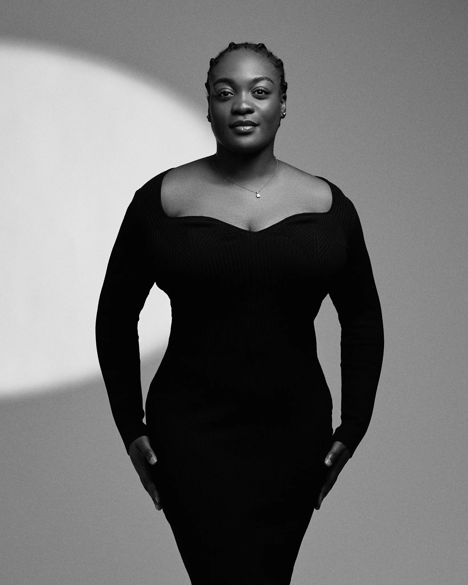 portrait-photographer-studio-session-ARIKE 2.jpg
