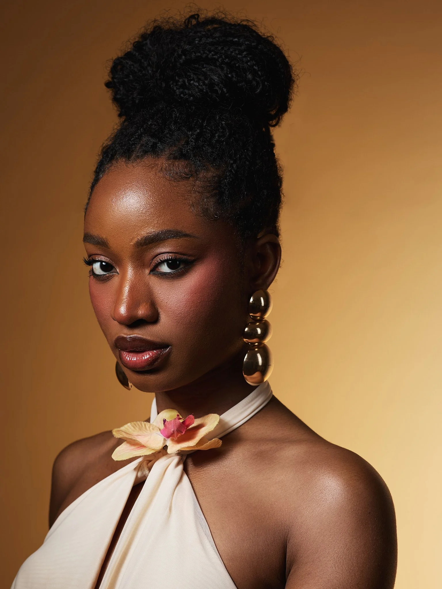 portrait-photographer-studio-session-Busayo.jpg