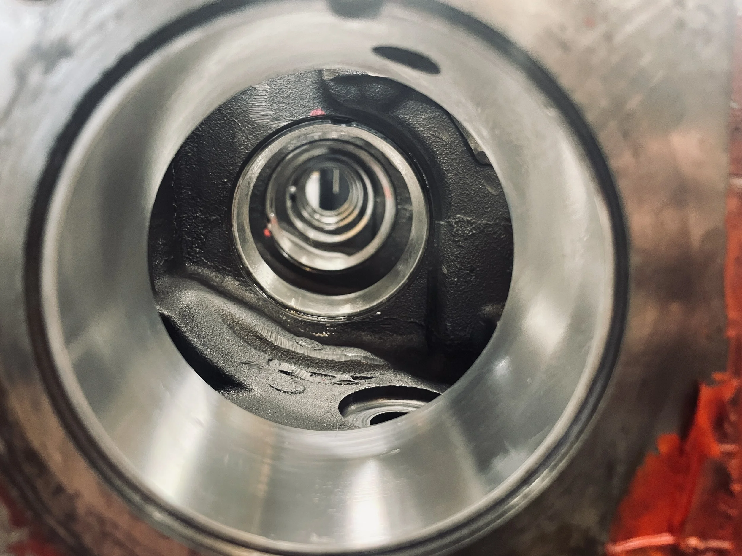 Cummins ISX DOHC dual overhead cam or SOHC single overhead cam bearing replacement