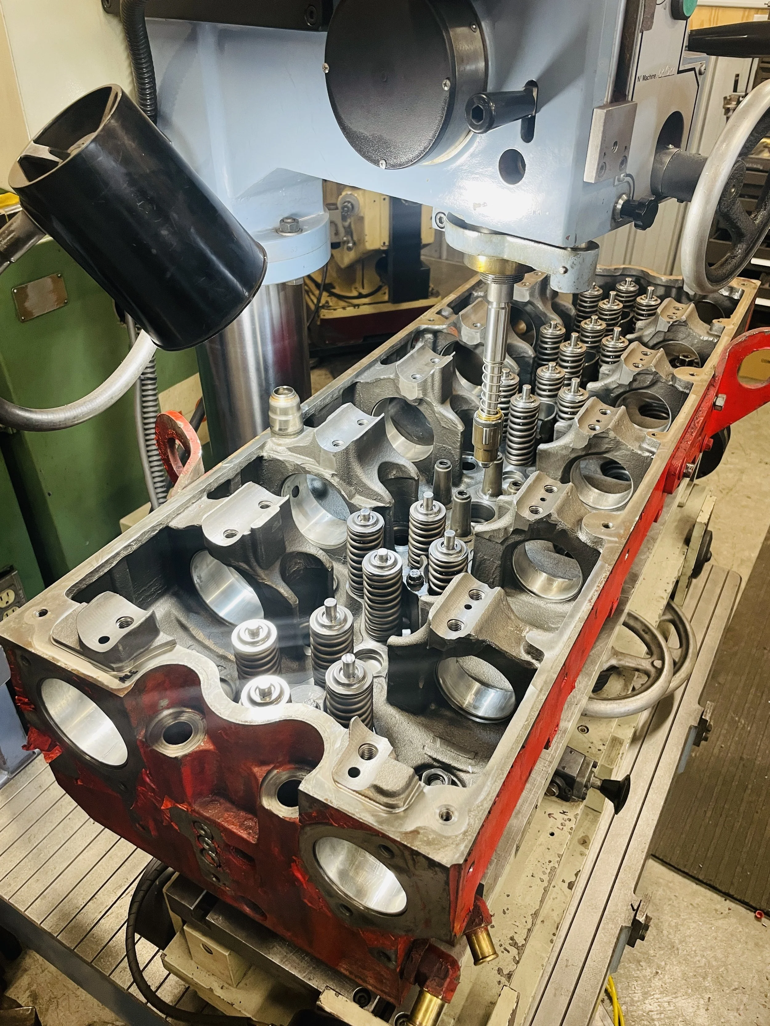 Cummins ISX DOHC dual overhead cam injector sleeve tube cup replacement with Irontite tooling