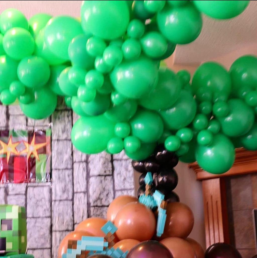 Edmonton kids Birthday party decoration minecraft.jpeg