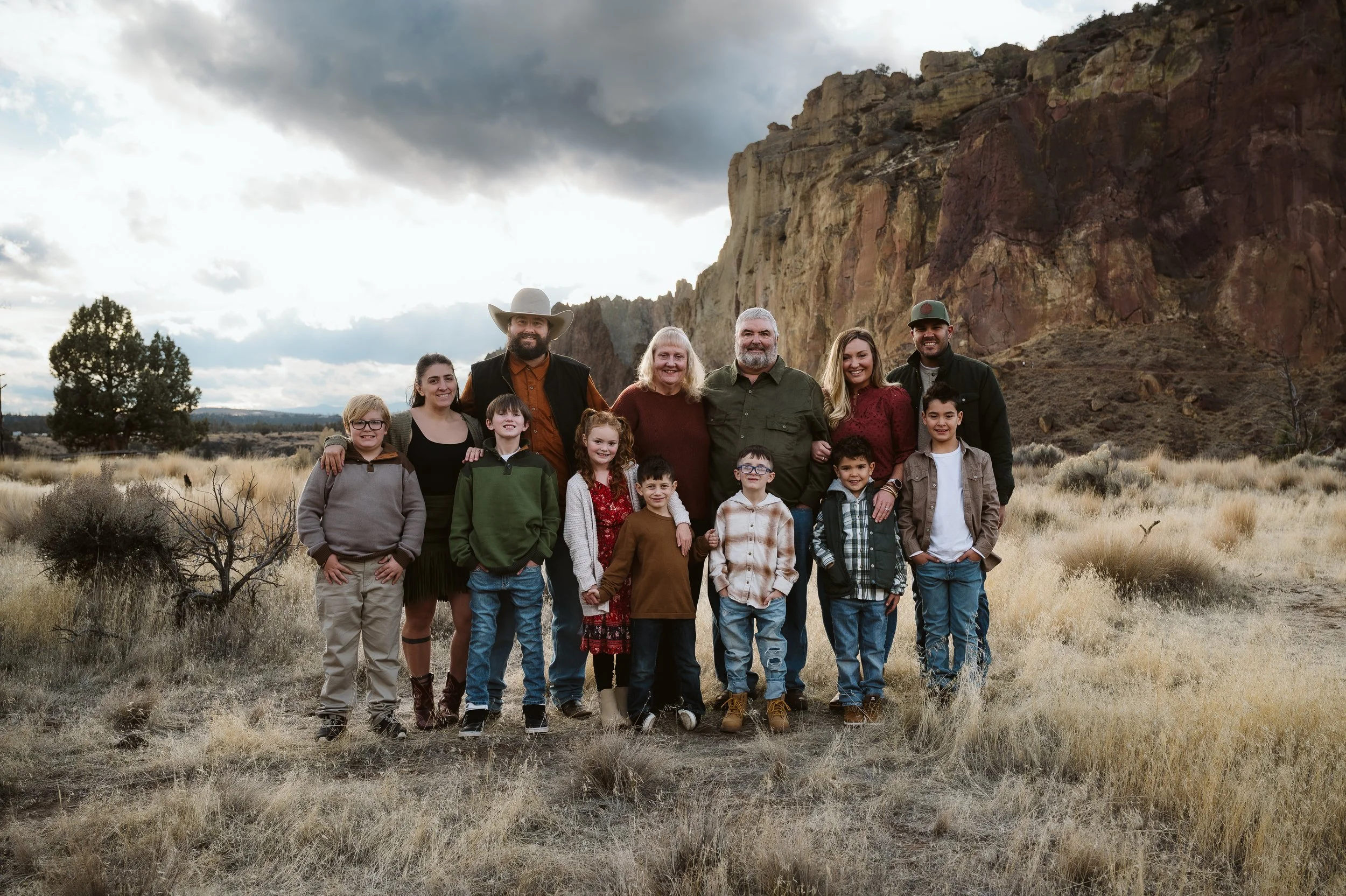 Family photography session in Vancouver Washington capturing a natural interaction between a parent and child outdoors.
