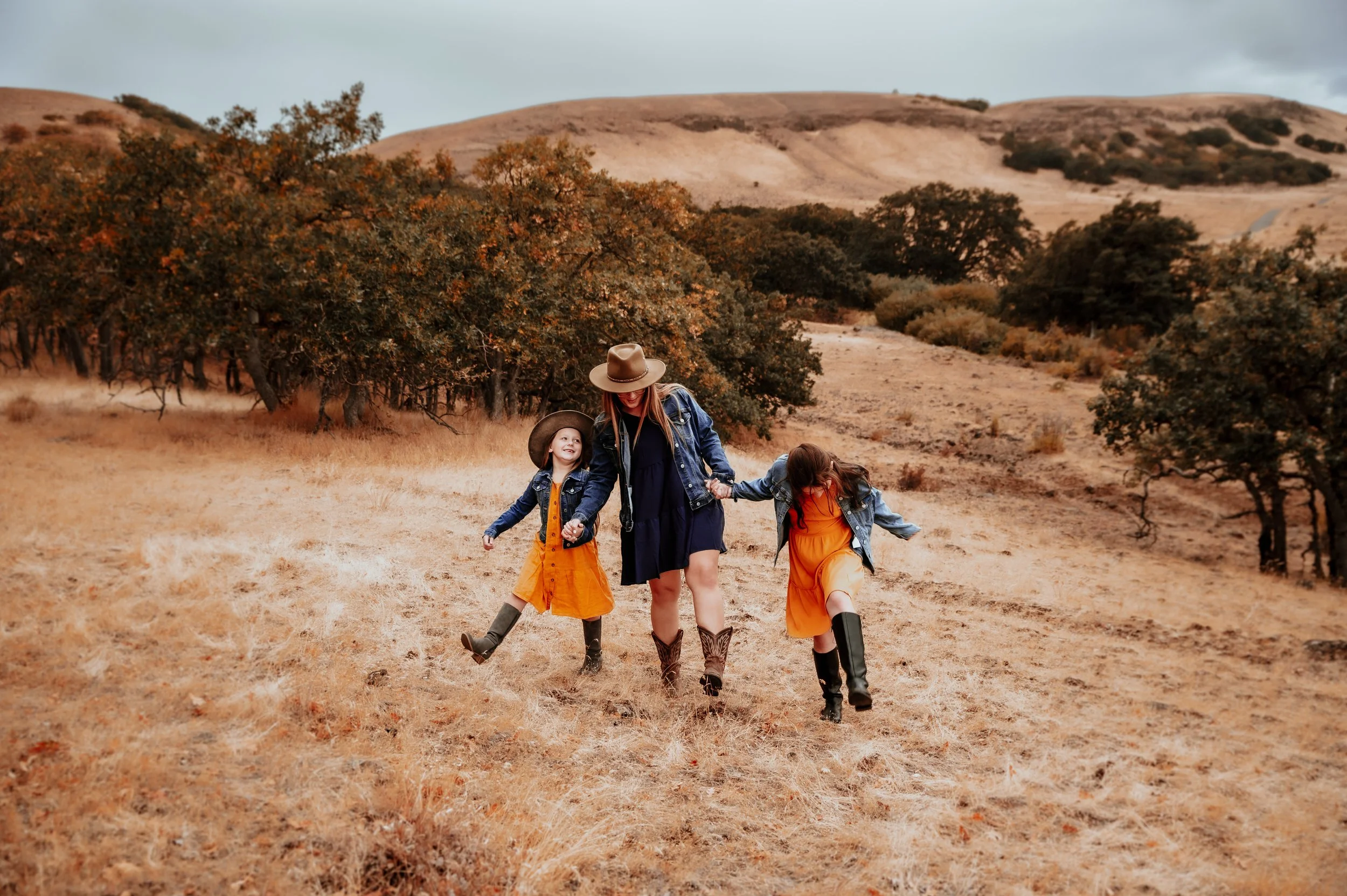 Fall Clothing Color and Style Guide for Family Photos in Vancouver, WA