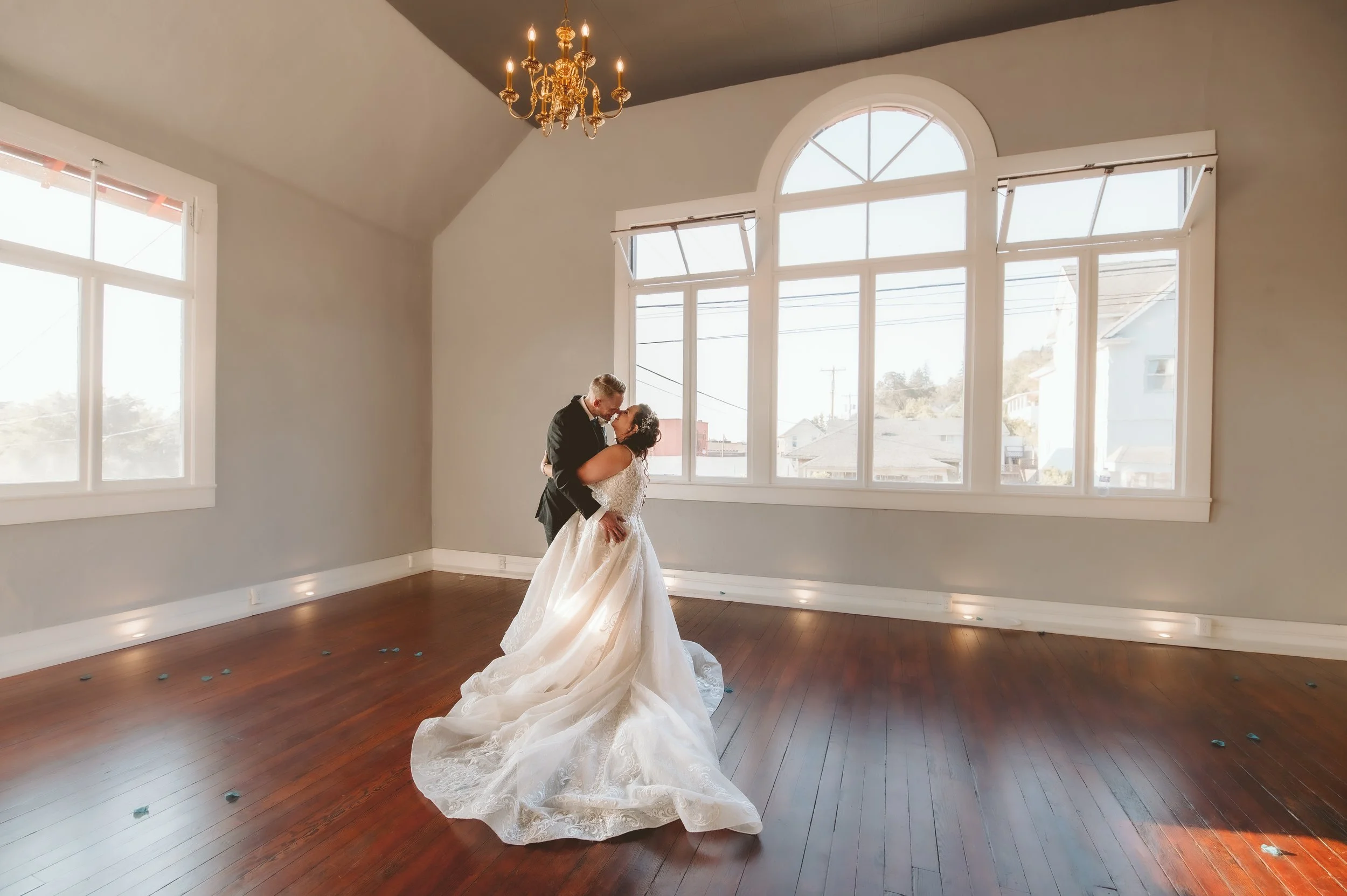 Natural light wedding portraits photographed in Vancouver Washington