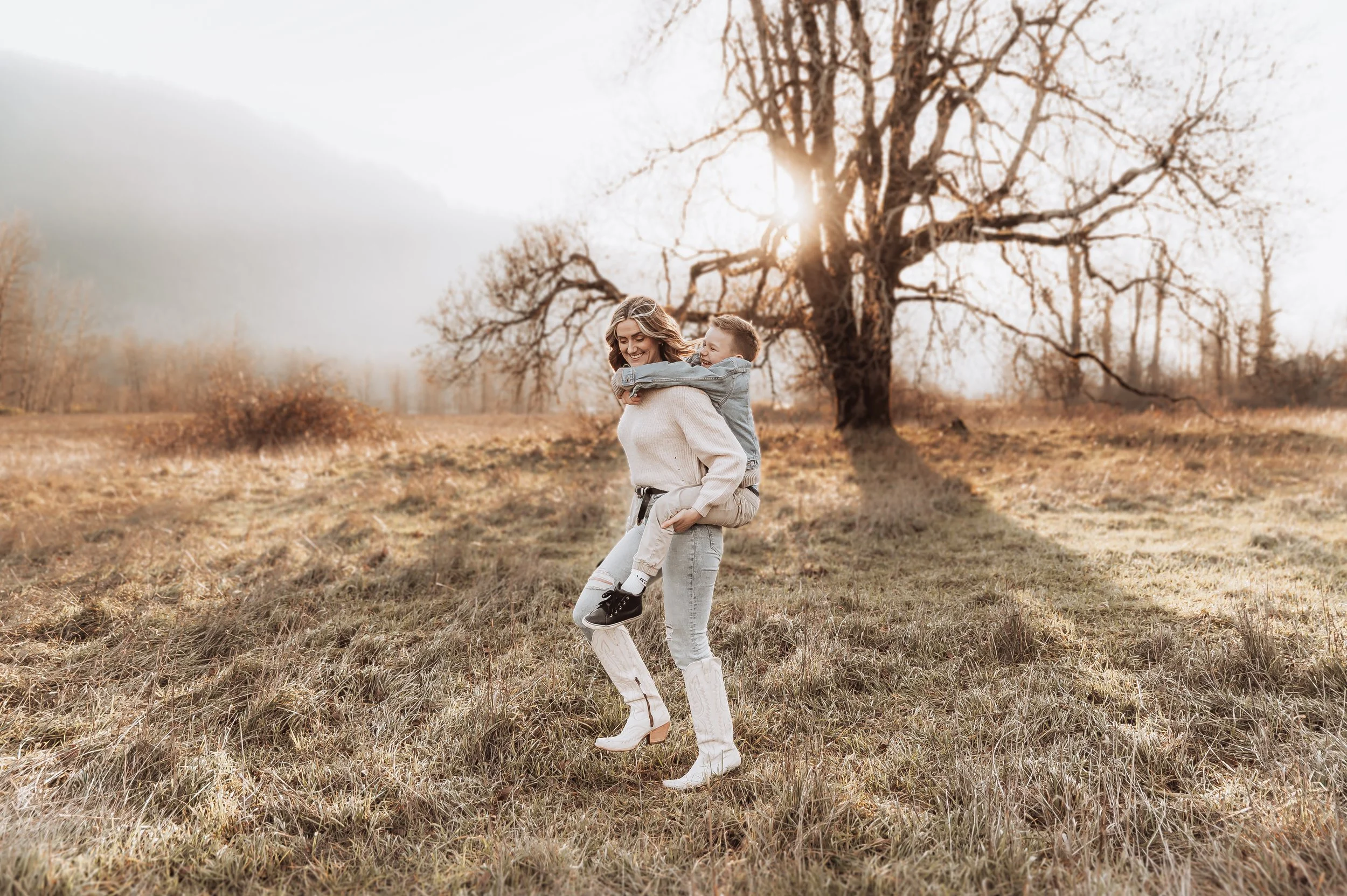 Outdoor Family photography in Vancouver, Washington capturing movement and connection.