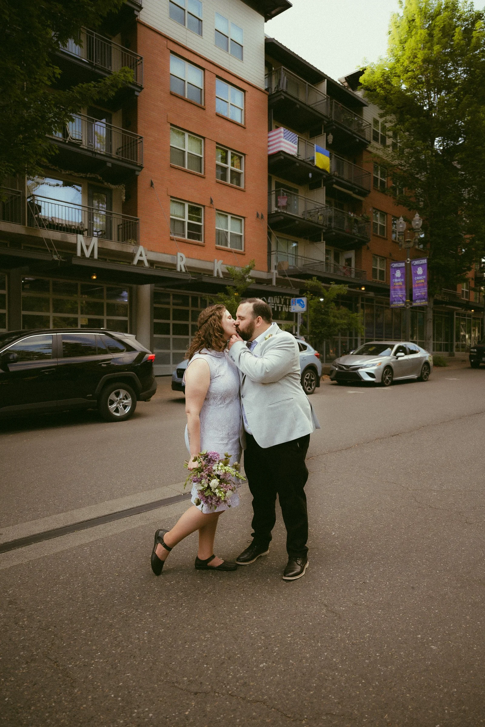 bonnie-gideon-vancouver-wa-courthouse-micro-wedding-kassi-irelan-photography-71.jpg