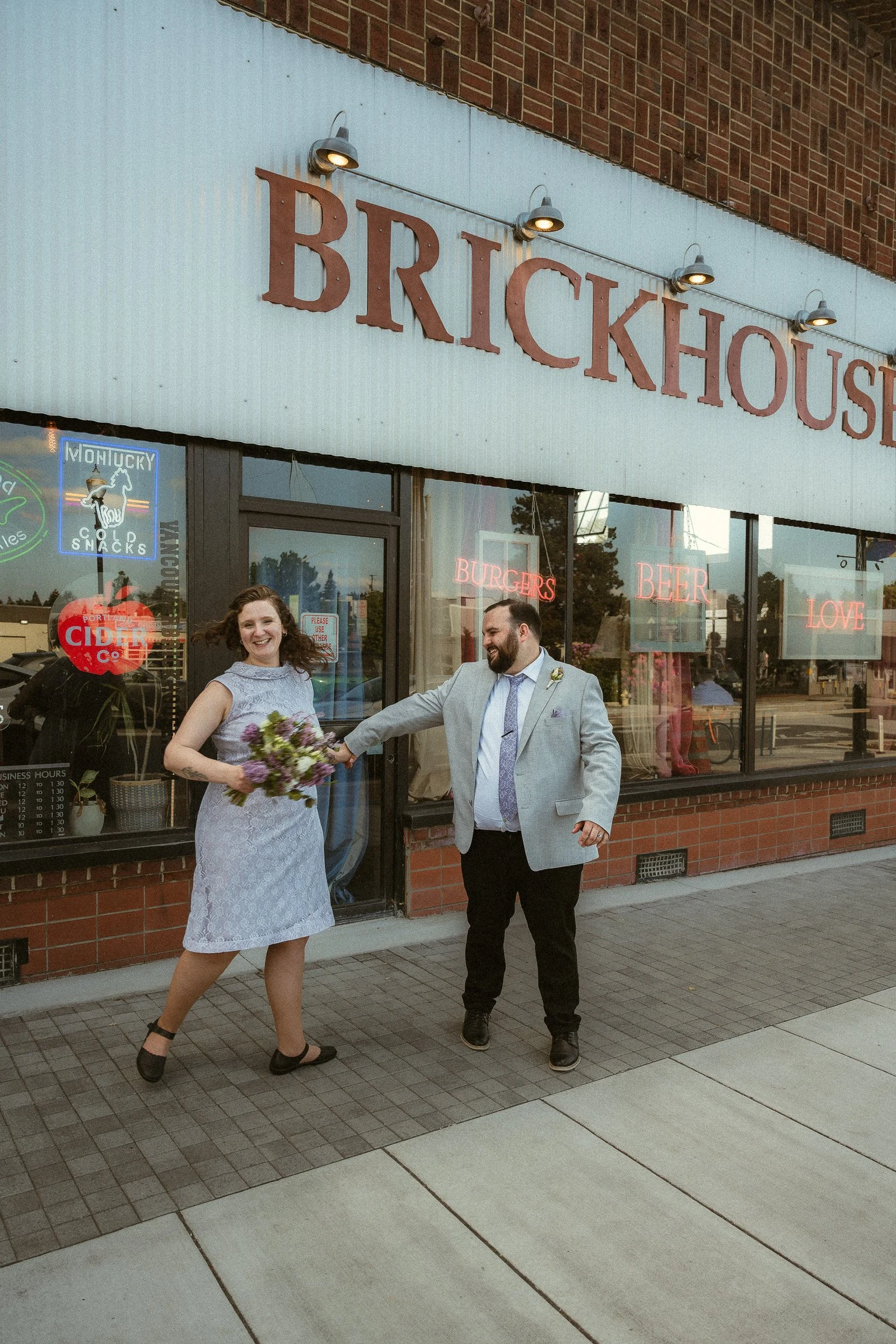bonnie-gideon-vancouver-wa-courthouse-micro-wedding-kassi-irelan-photography-80.jpg