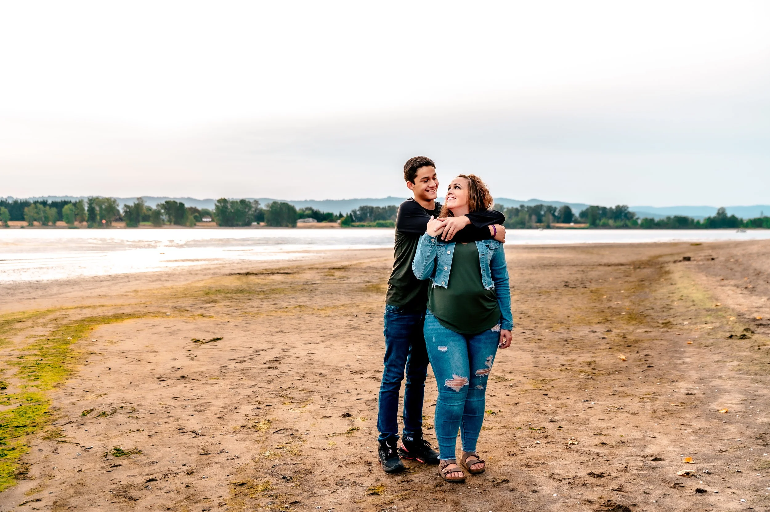 Mom posing with teenage children during a relaxed family photography session in Vancouver Washington