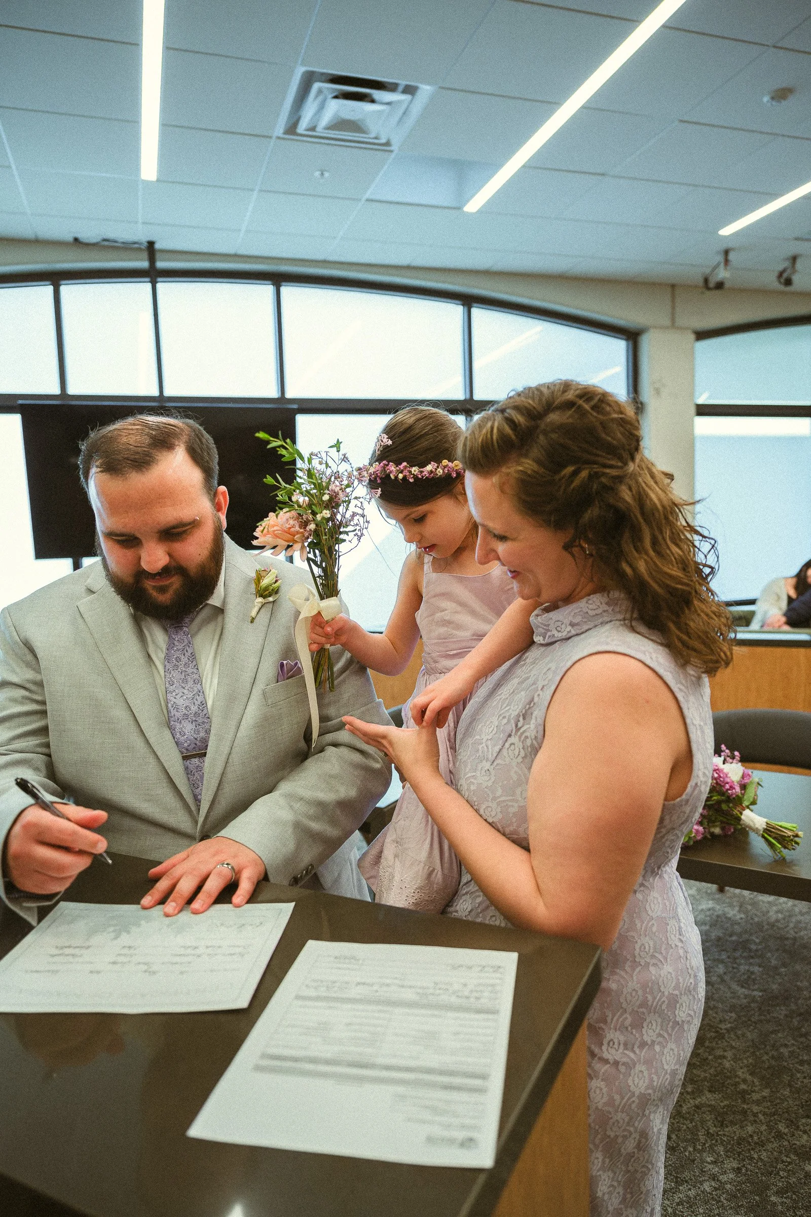 bonnie-gideon-vancouver-wa-courthouse-micro-wedding-kassi-irelan-photography-21.jpg