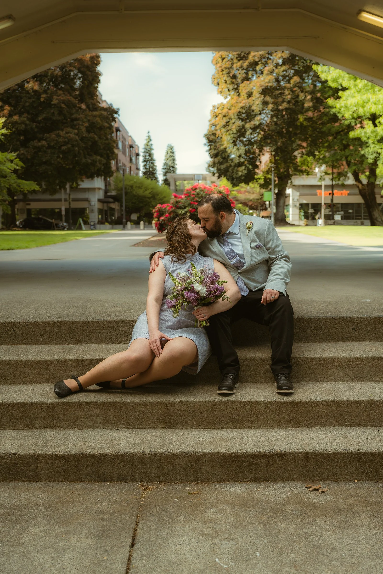 bonnie-gideon-vancouver-wa-courthouse-micro-wedding-kassi-irelan-photography-57.jpg