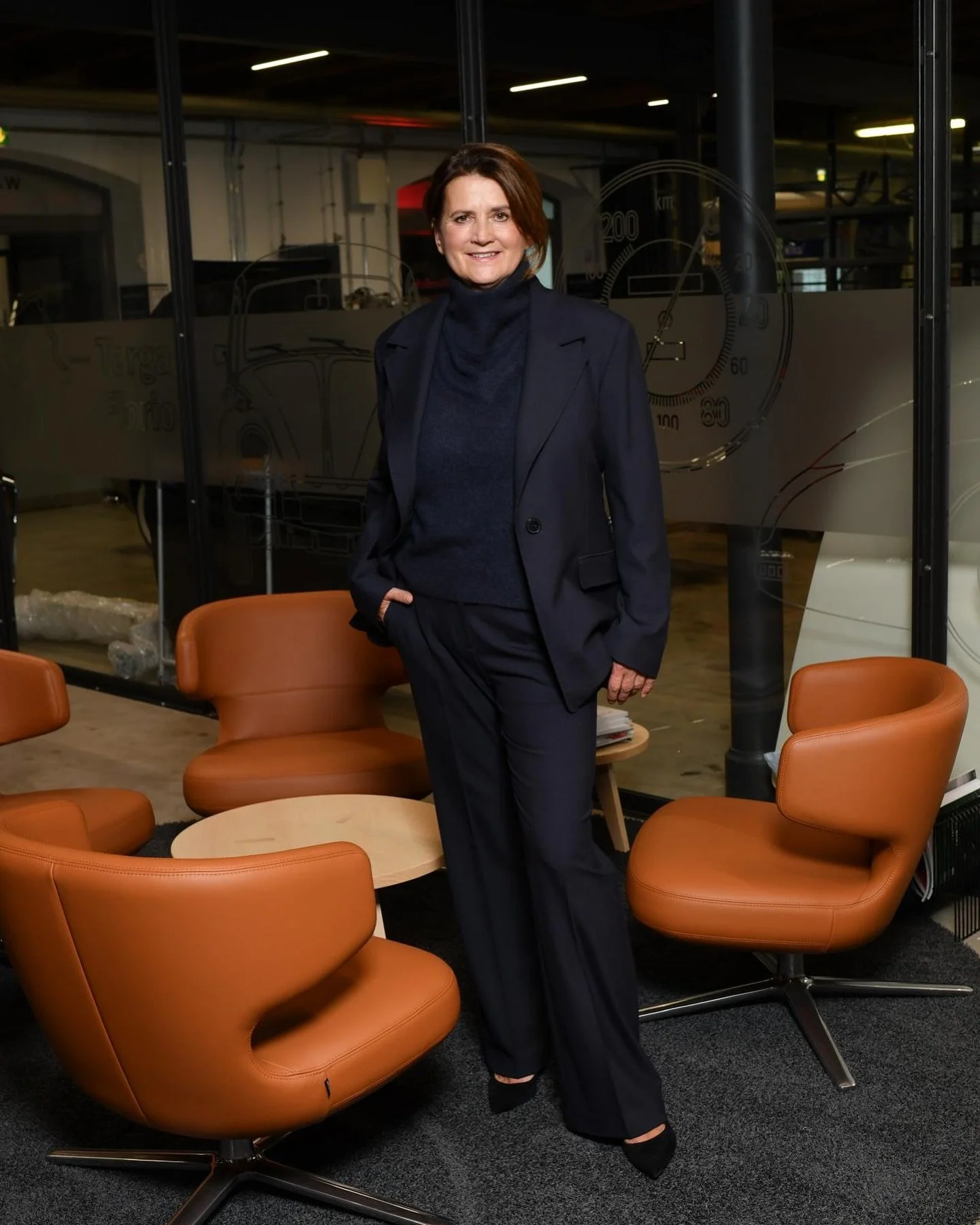 Sag mal Claudia, was ist dein persönlicher Styling-Tipp? „Ich bin ein Fan von Mode mit klaren Linien und wertigen Materialien. Kleidung, die gut sitzt und ein schönes Gefühl gibt.“
#classicmaggteam