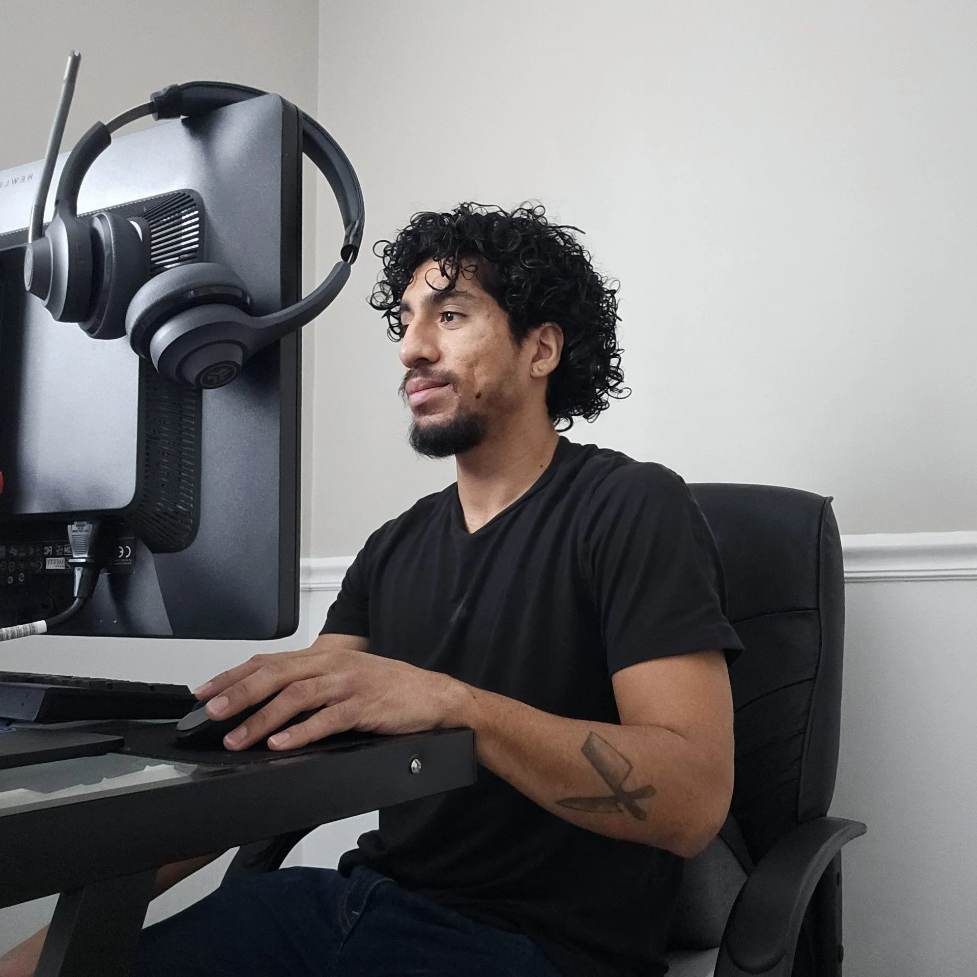 A volunteer for freedom aviation network