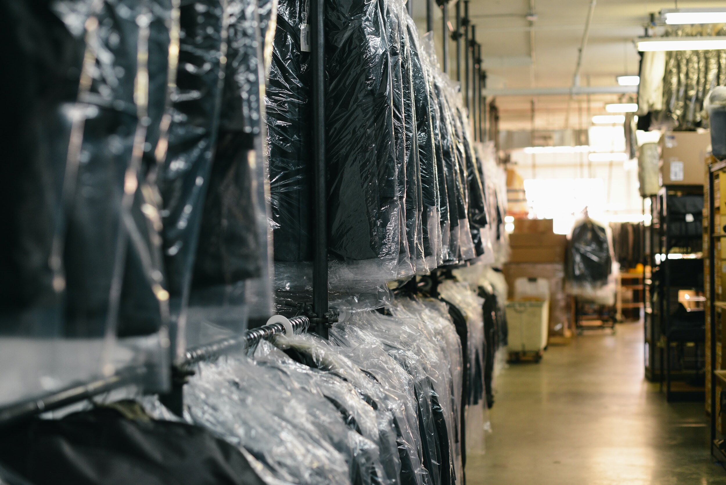 Wet Cleaning vs. Dry Cleaning: Choosing the Right Fabric Care Method