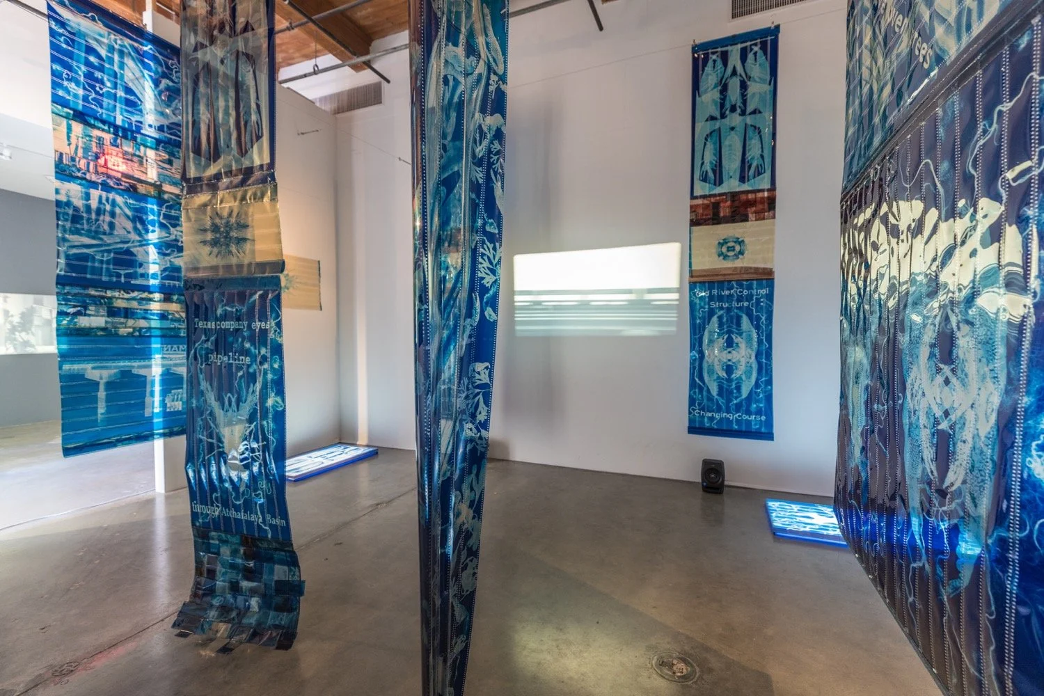 Edgar Cleijne & Ellen Gallagher, Highway Gothic