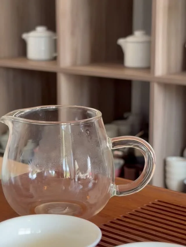 This week's tea: Green Sunlight, a 2010 raw puer from Lincang, aged into cooling clarity, soft tropical fruit, wild honey, and a refined hint of bitterness.

Many of the teas we pour are prized for freshness. Raw puer works the opposite way, changing