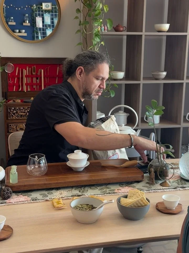 A great DJ set and a great tea tasting have more in common than you'd think: both are just someone else's careful picks, handed to you one at a time, in an order that's supposed to mean something.

@&zwnj;afromonk's building today's set the same way 
