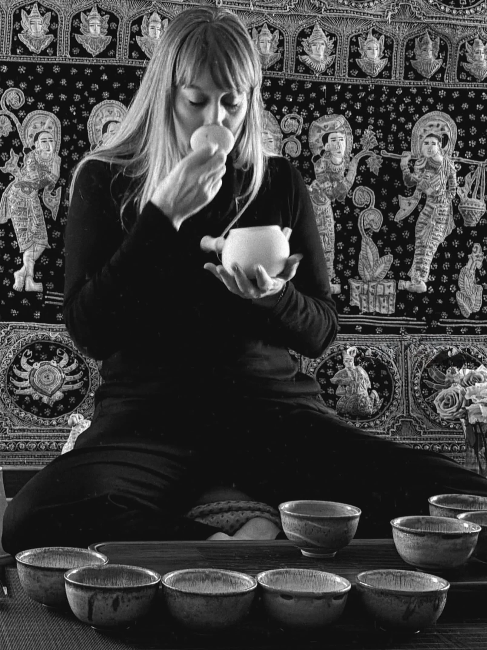 Tonight, autumn begins. 

Tomorrow, we meet the new season the way we know best: around the tea table. 

And on Friday we will celebrate this turn first at the tea room @namosanctuary then back at our home tea table @admaritea 

Check links in bio fo