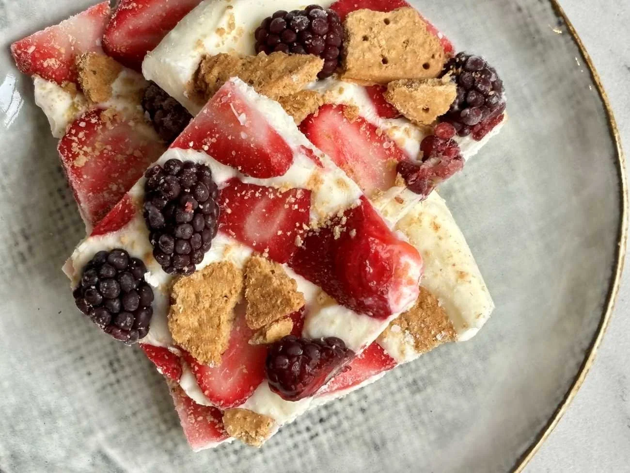 Berry Cheesecake Yogurt Bark 1.jpg