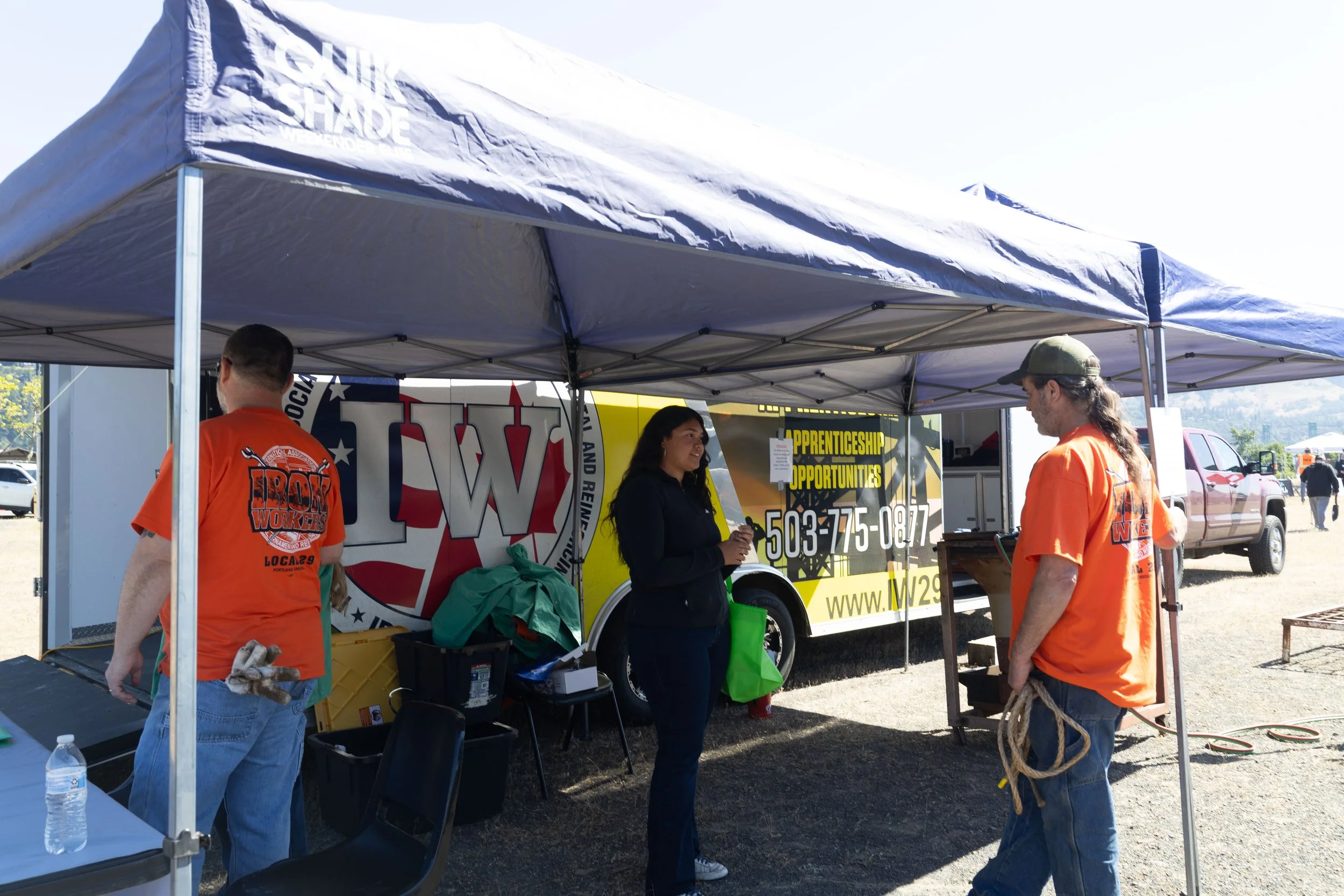 A student speaking with a local union worker