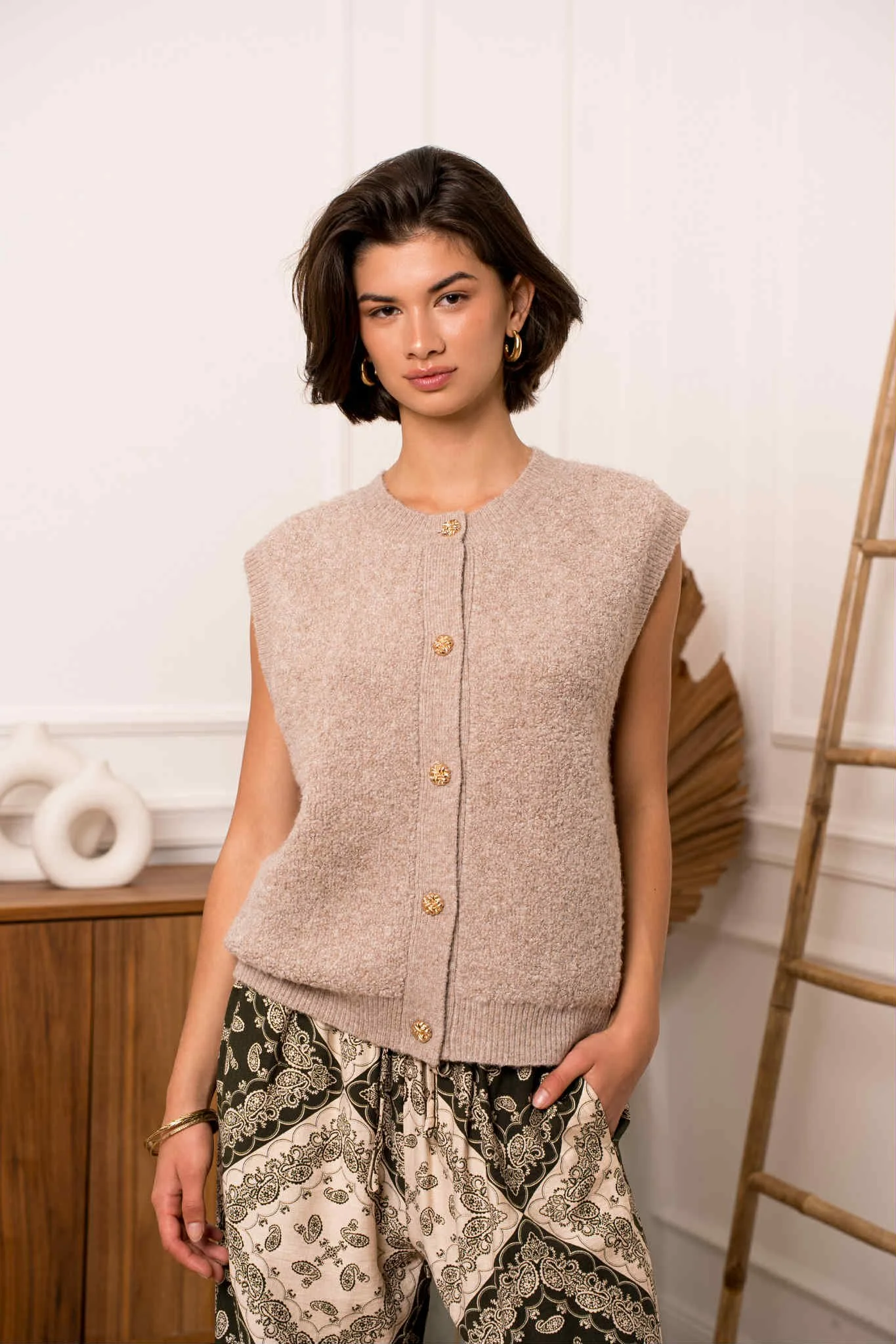 ADM Concept Store, Maille sans manches beige, Alizée.jpeg