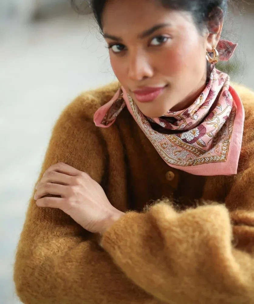 ADM Store, Surprise Malo, Foulard Jaya rose blush, petit format 3.webp