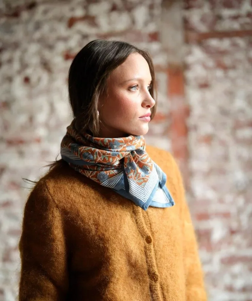 ADM Store, Surprise Malo, Foulard Pia Brique, grand format 3.webp