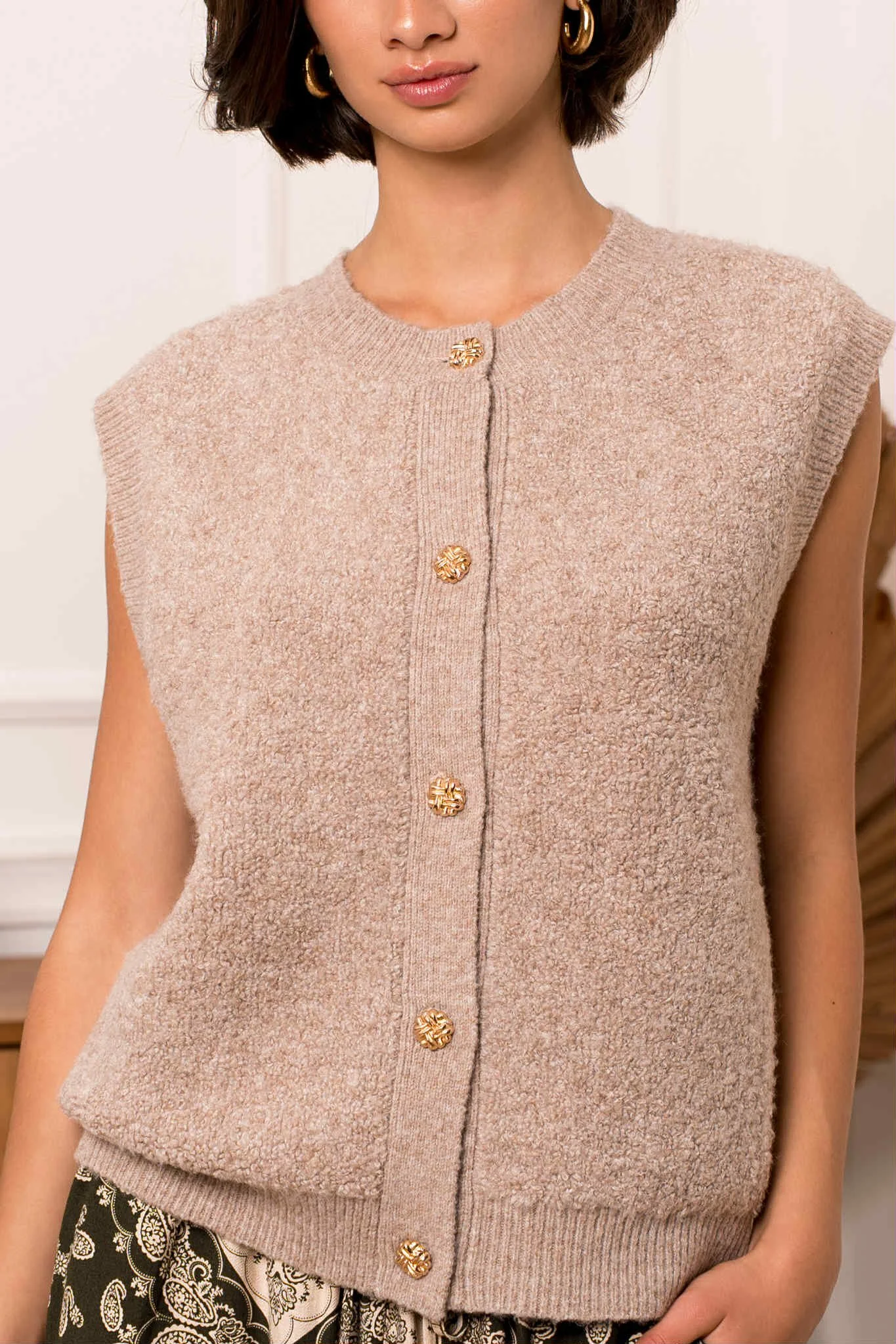 ADM Concept Store, Maille sans manches beige, Alizée 3.jpeg