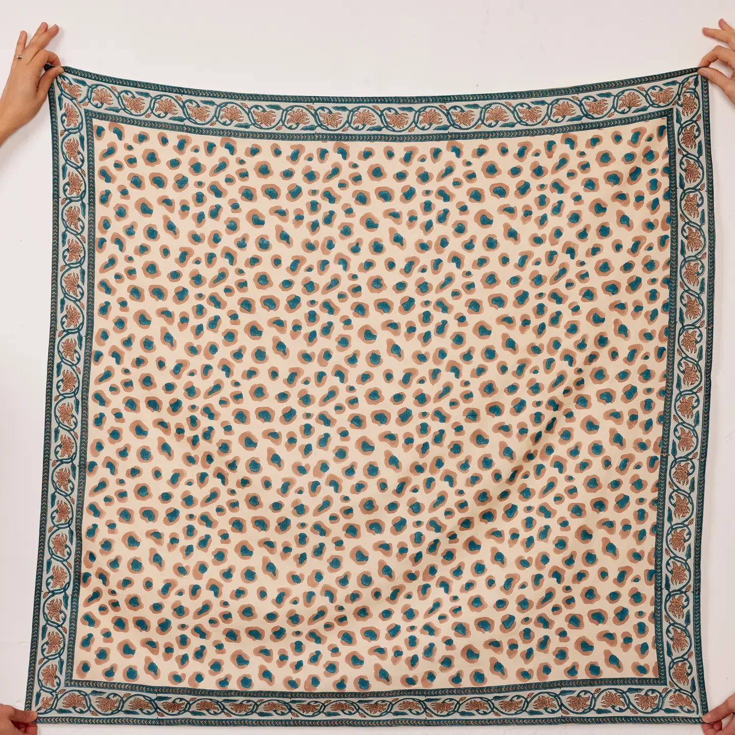 ADM Store, Surprise Malo, Foulard coton bleu Leandro 4.webp