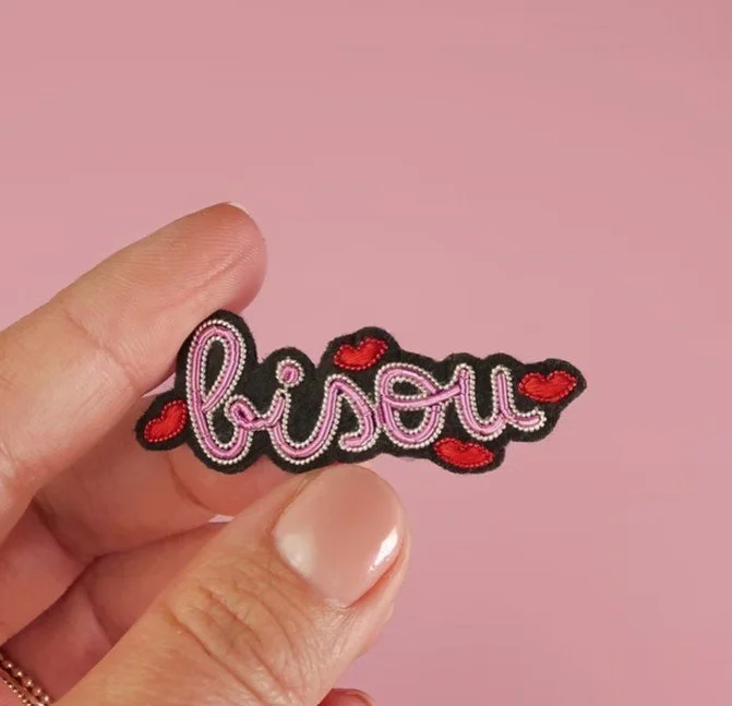 ADM Store, Surprise Dunkerque, Broche bisou 2.jpg