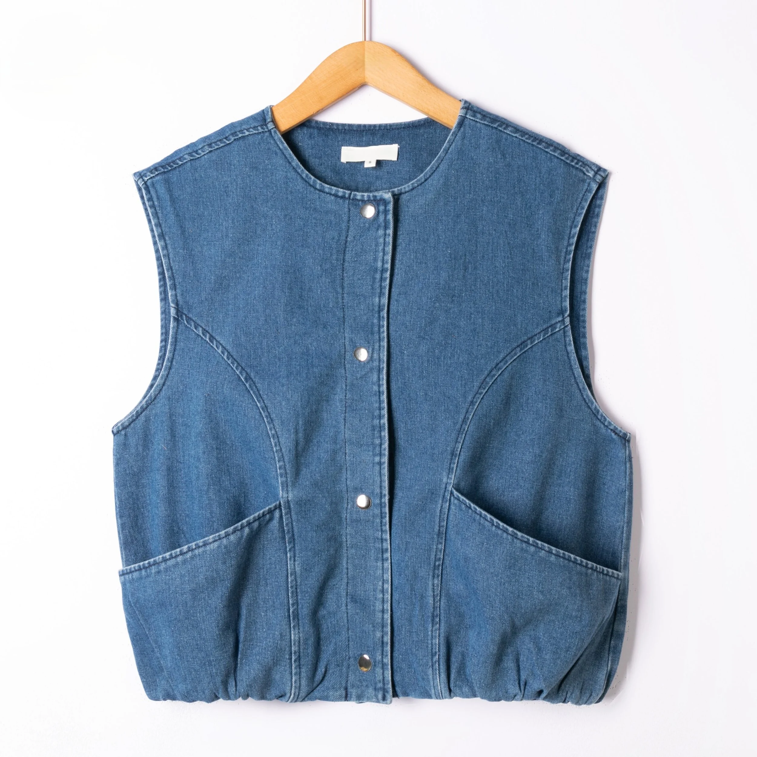 ADM Store, Surprise, Gilet sans manches denim Marie.jpeg