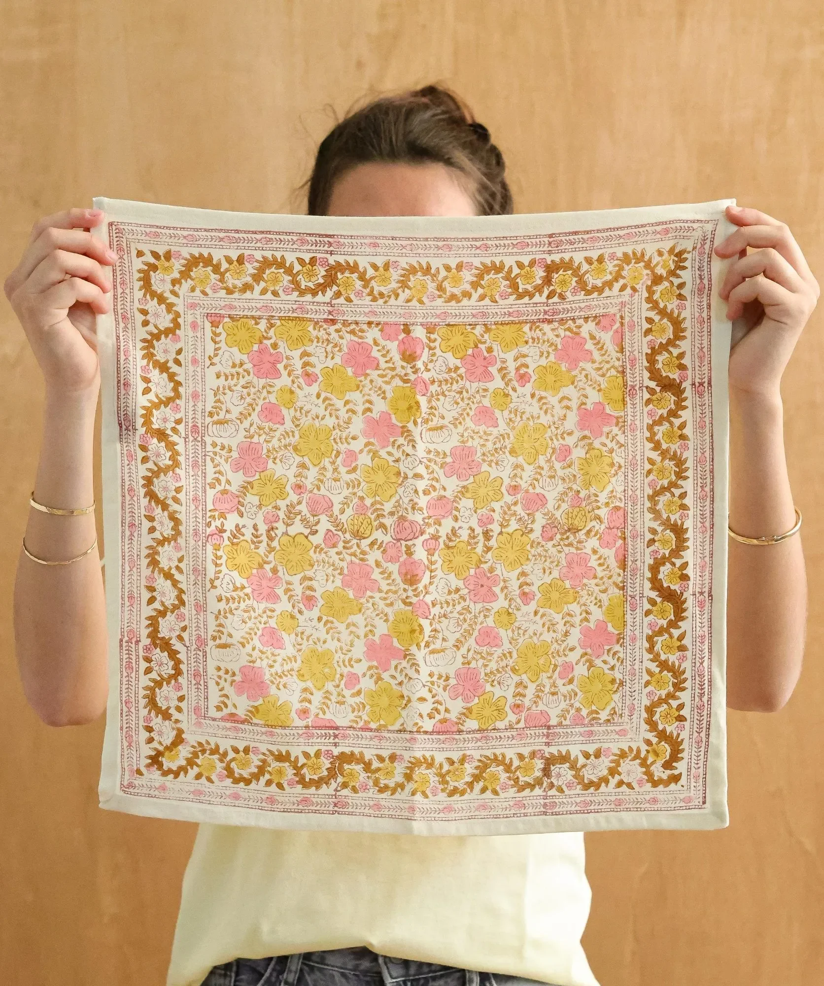 ADM Store, Surprise Malo, Foulard Haydee Ellis Mimosa, petit format 4.webp