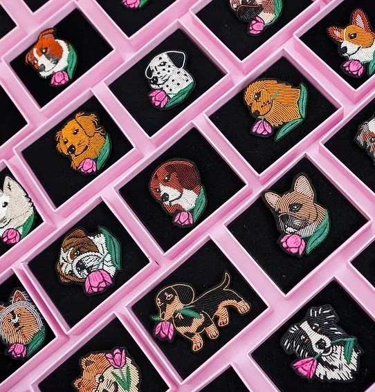 ADM Store, Surprise Dunkerque, Broche Spitz 2.jpg