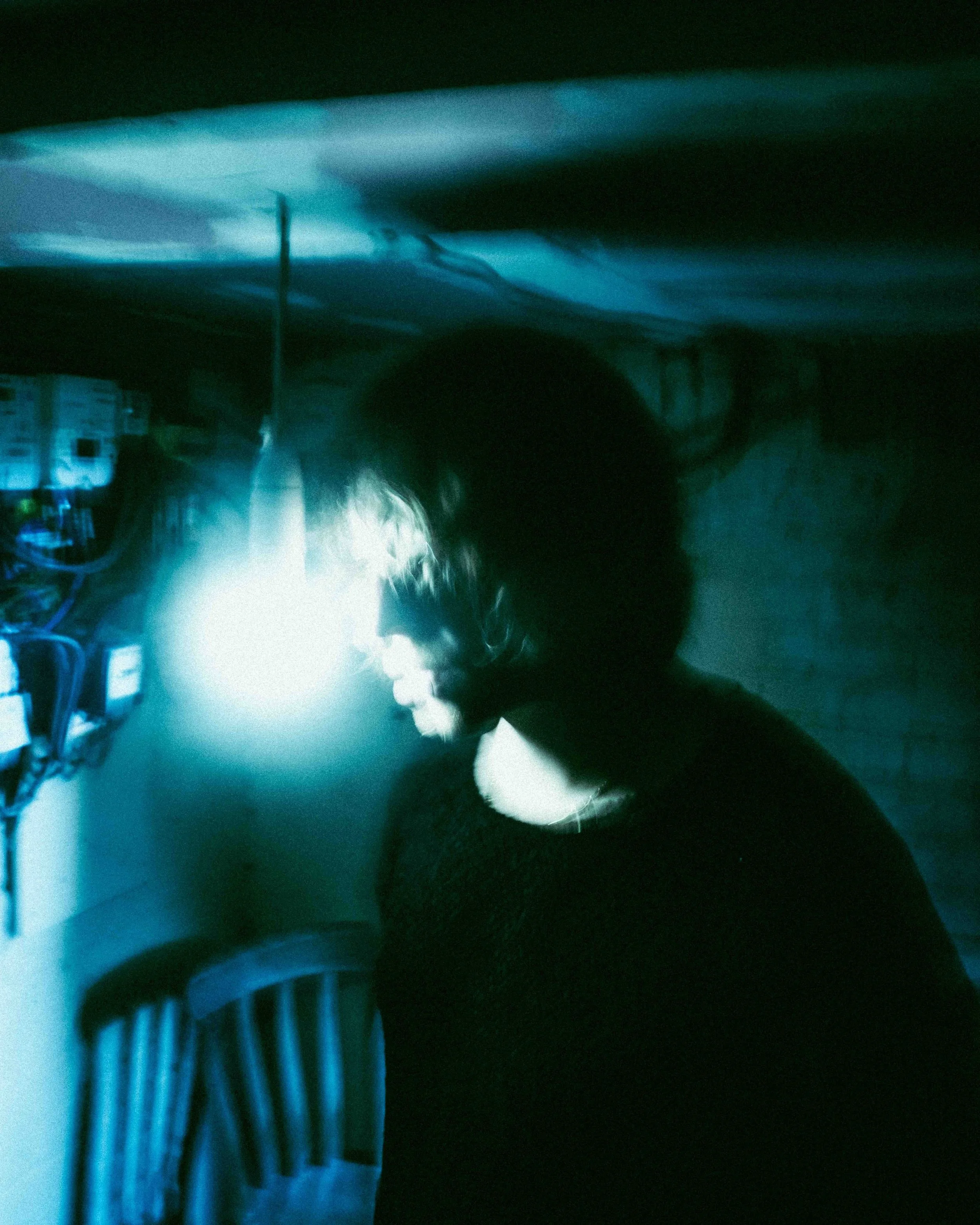 Daniel Avery releases Tremor (Deluxe Version) via Domino on May 1st