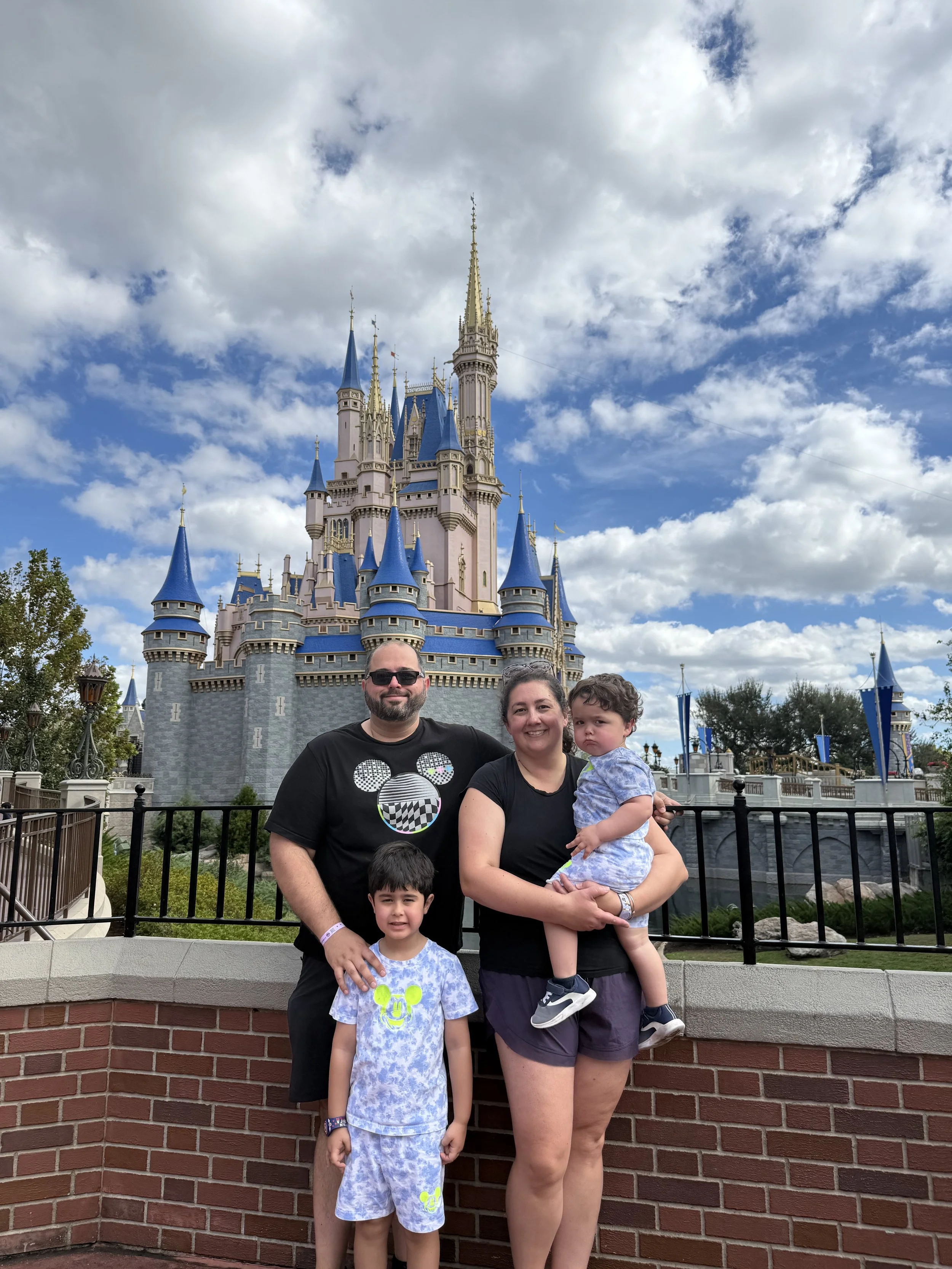 Samantha Estevam - Travel Genie