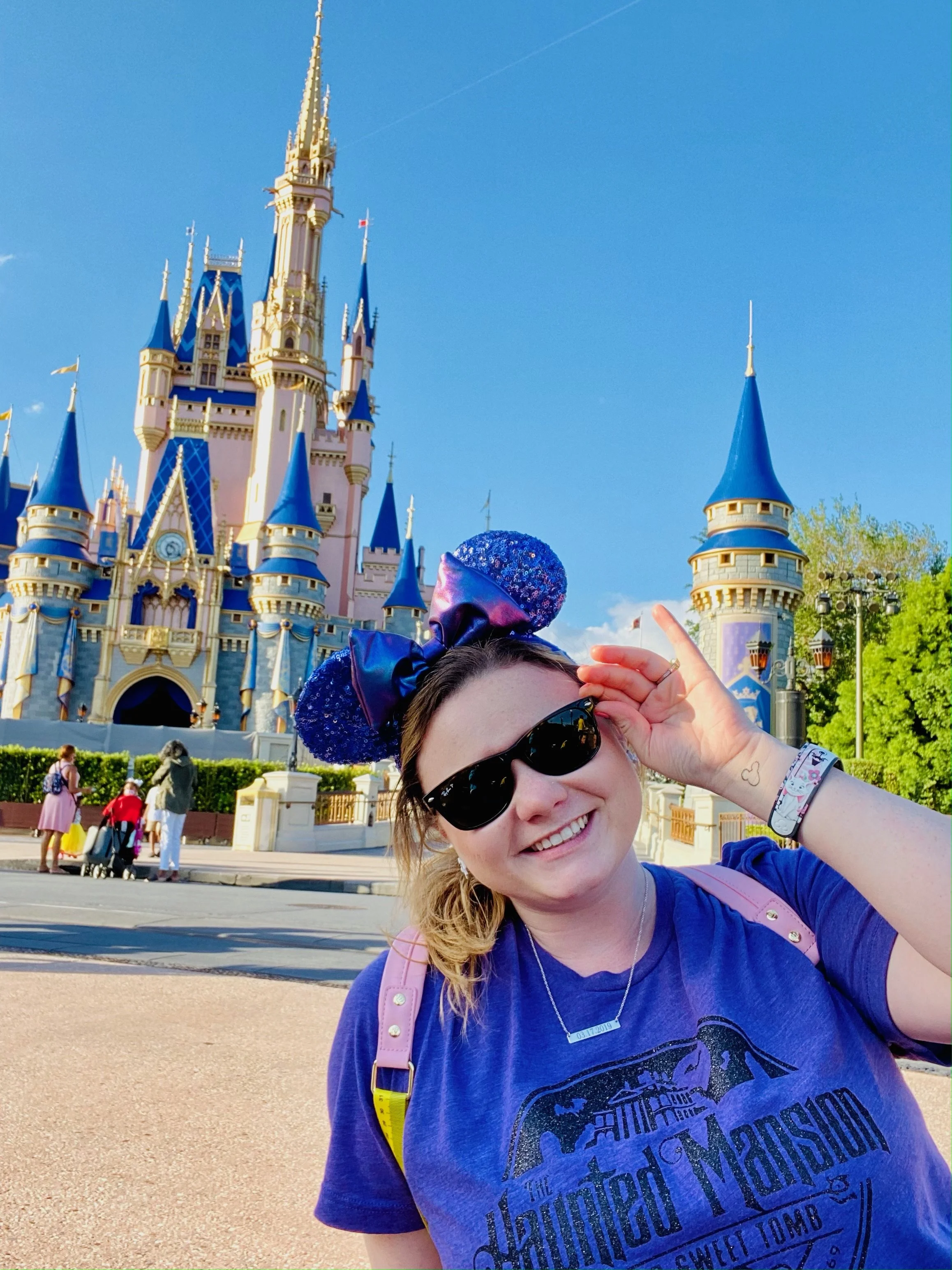 Bailey Stewart  - Travel Genie