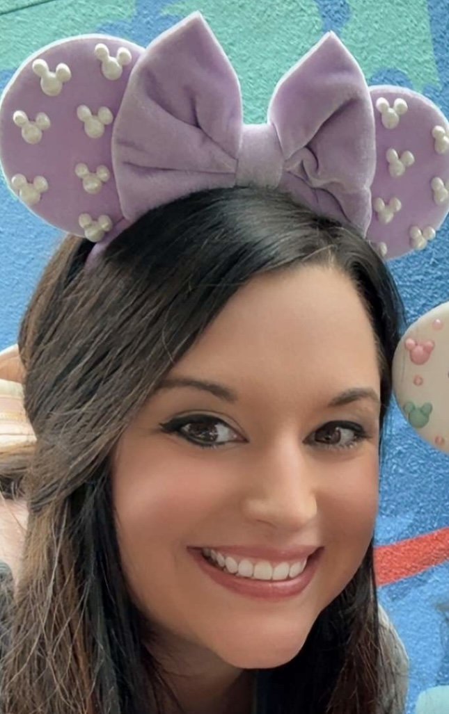 Mallory McConnell- Travel Genie 