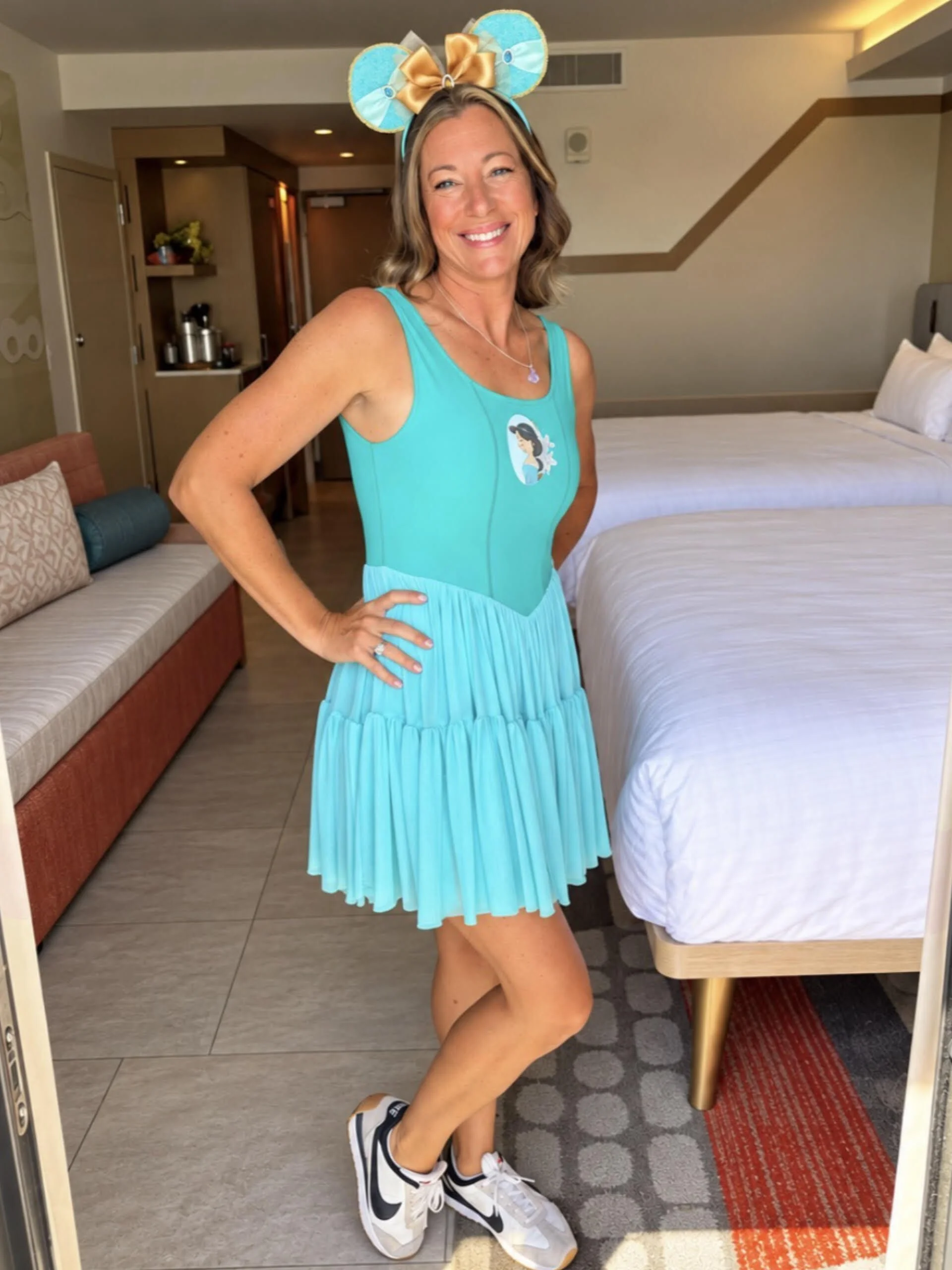 Leyna Dillworth - Travel Genie