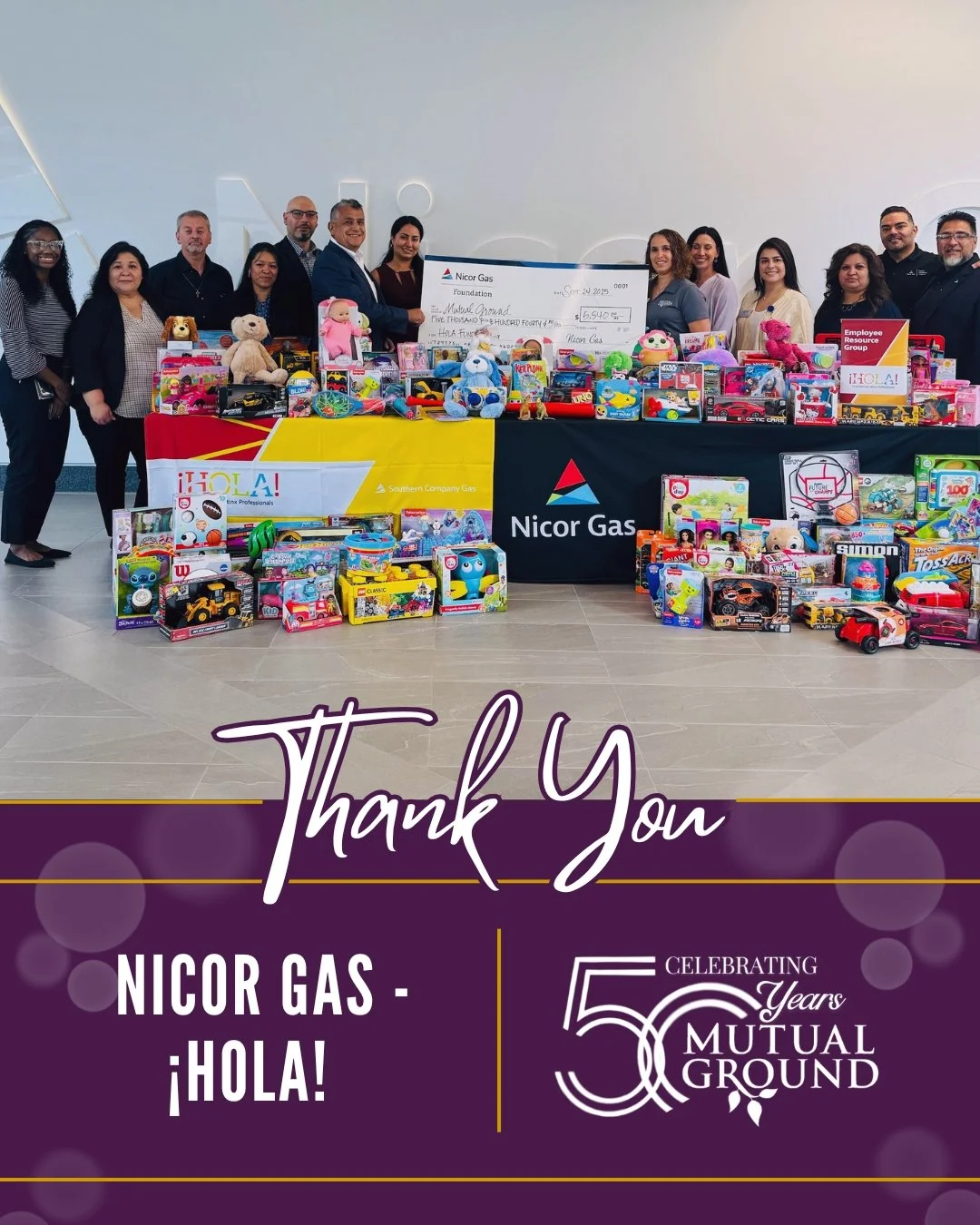 Thank you to the Nicor Gas employee group &iexcl;HOLA! for hosting a toy drive for Mutual Ground&rsquo;s Winter Wonderland and for the generous monetary donation. We also extend our thanks to Representative Barbara Hernandez for joining us and suppor