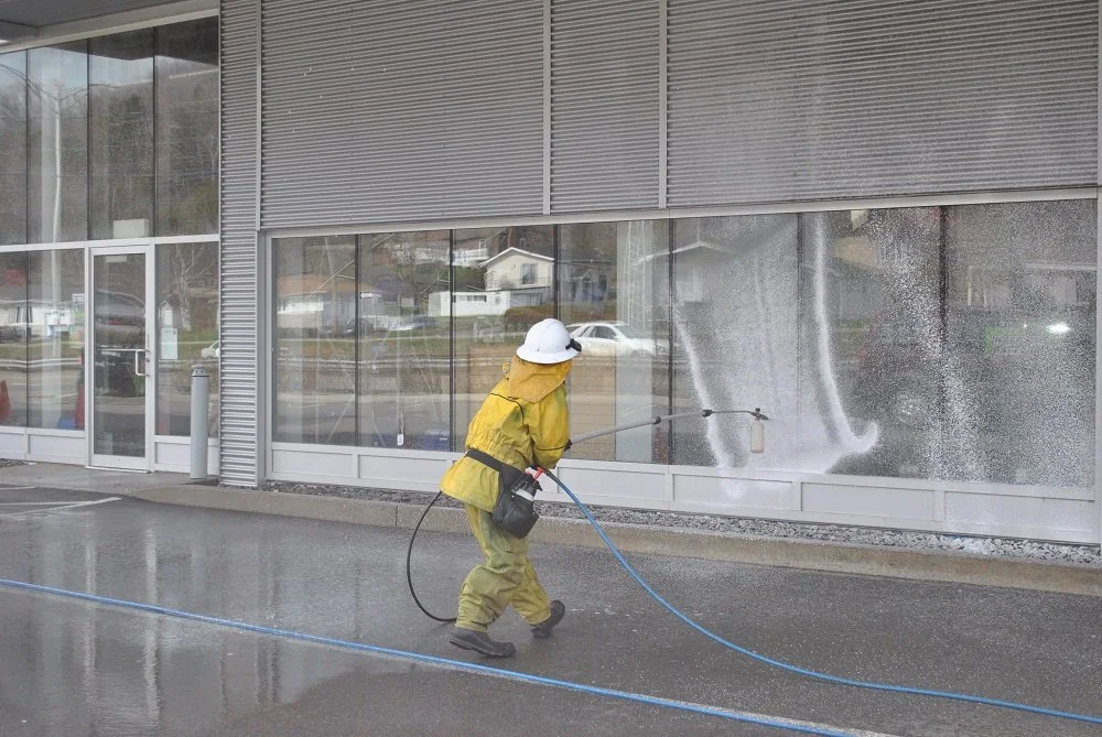 lavage-de-vitres-les-services-aqua-verre