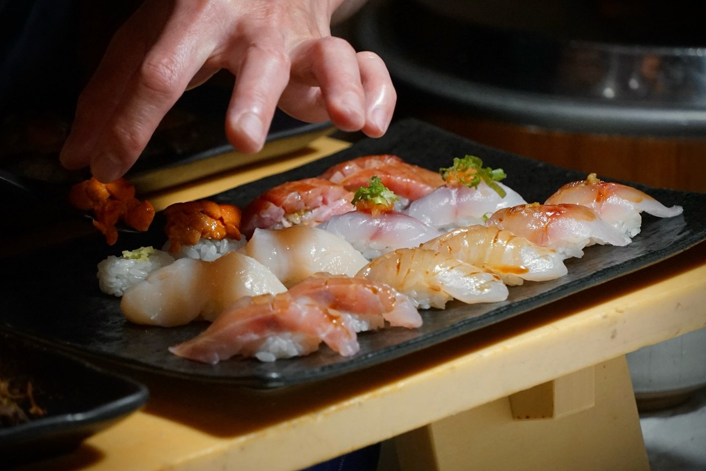 We have some rare Friday-night availability tomorrow!! 🍣🍷Make your reservation at the link in our bio while you can :)

#fridaynight #sushi #omakase #dinner #venturablvd