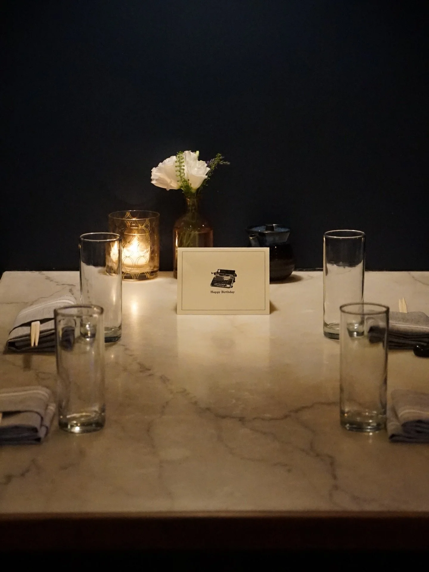 Give the gift of SUSHI this holiday season with a gift card! Come in person or call to purchase, it&rsquo;s the perfect thoughtful gift for your favorite sushi lover ;) 

#sushi #gift #dinner #foodie #venturablvd