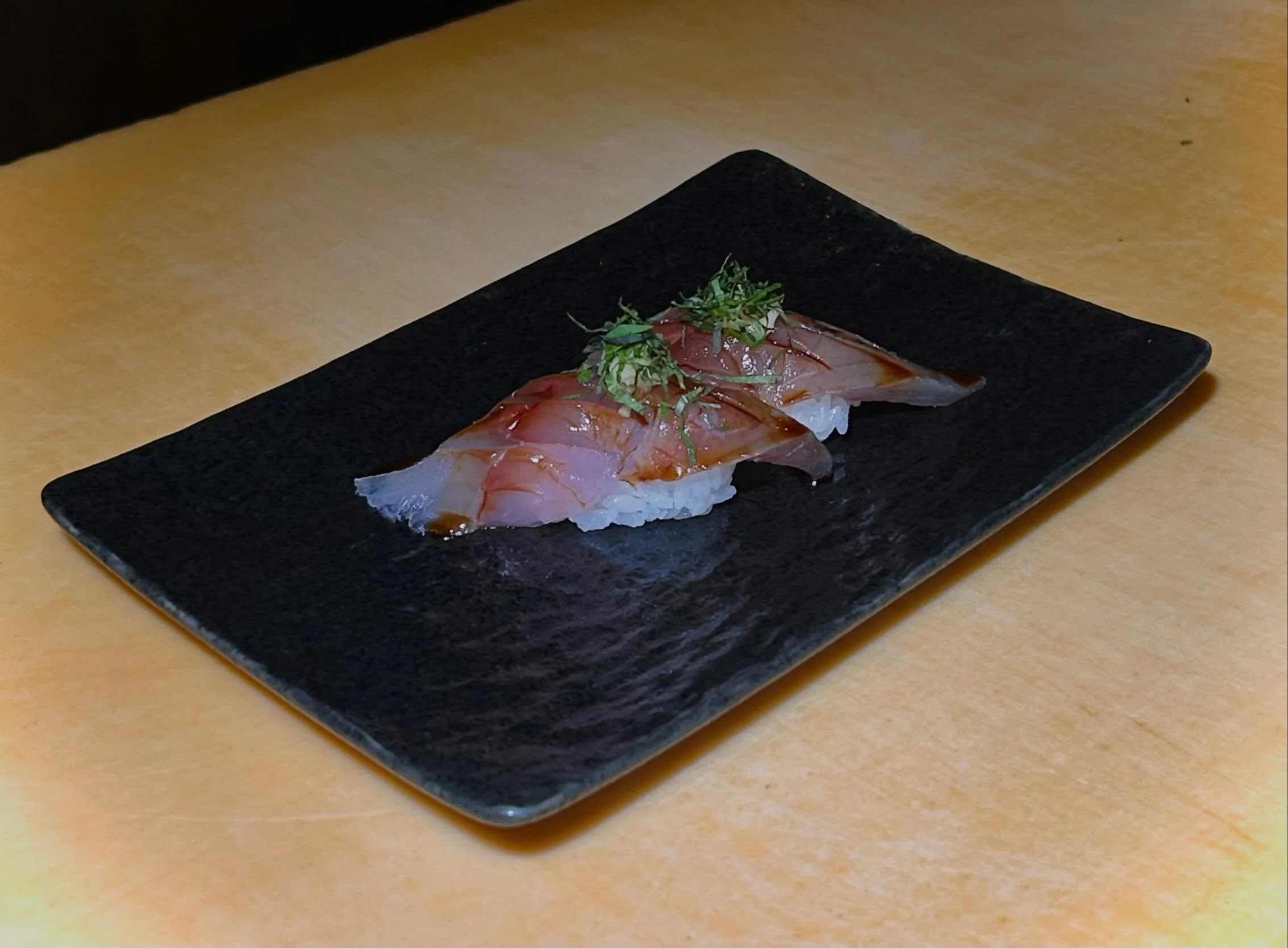 A favorite among our sushi chefs for its clean taste and delicate finish, stop by this weekend for some Aji (Spanish mackerel)🐠✨

#sushi #omakase #sushinote #spanishmackerel #foodiesofinsta