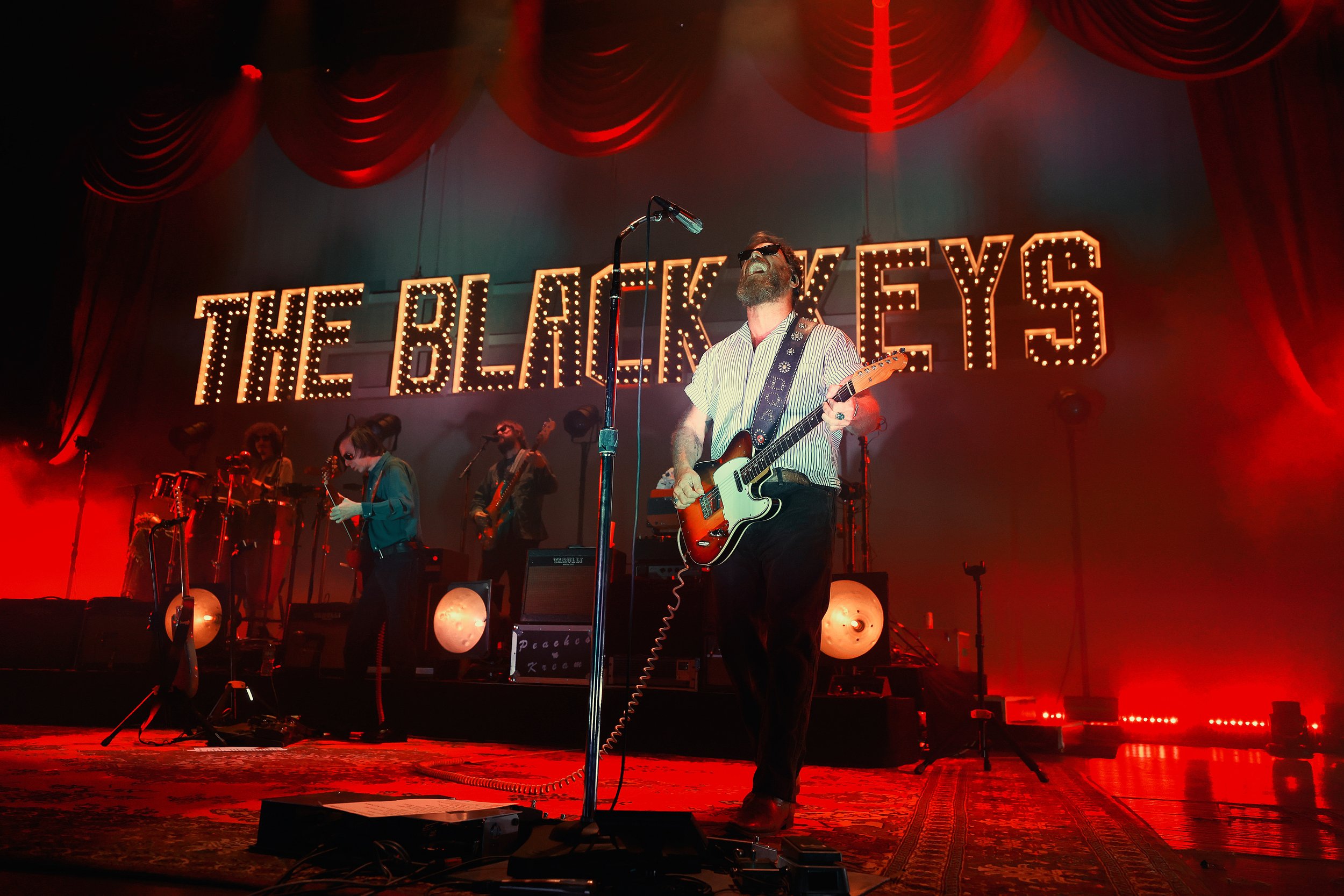 blackkeys-saltshed-10-20-26-7.jpg