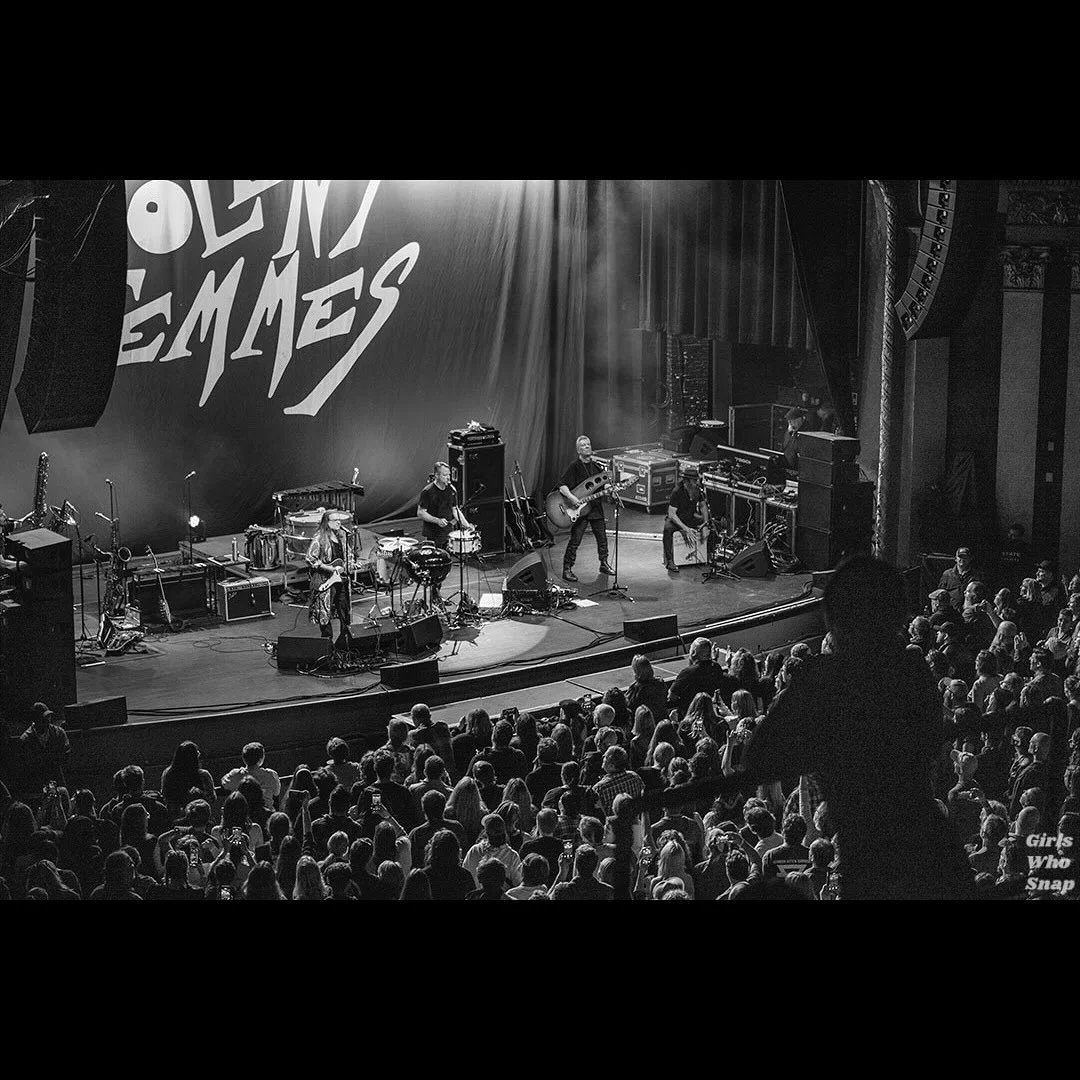 @officialviolentfemmes &lsquo;Grasp and Reach for a Leg of Hope&rsquo; in Maine at @statetheatreportland 🕊️

Photo gallery and review by @narrativephotoworks up now at girlswhosnap.com!

#violentfemmes #portlandmainemusic #statetheatreportland #punk