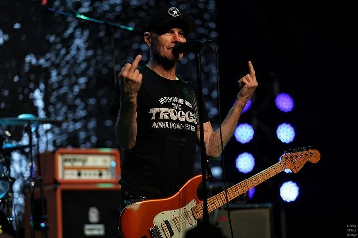 @thequeersofficial at @arcadatheatre - if you weren&rsquo;t there, you should have been! 🏁 #girlswhosnap #thequeers #poppunk #punkrock #livemusic