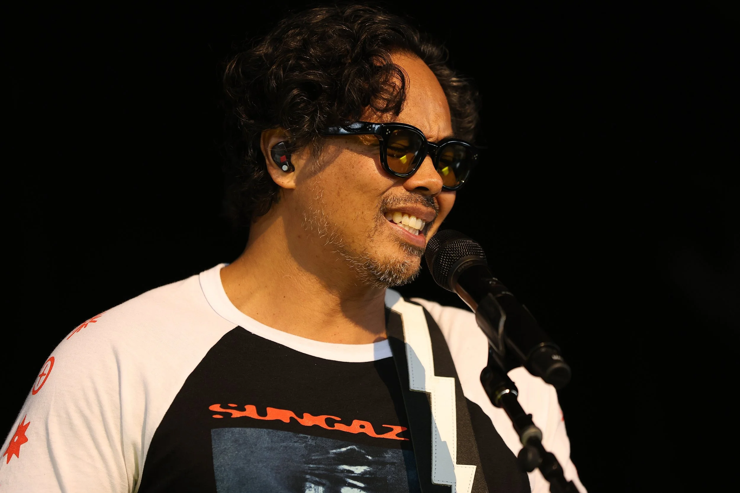 tempertrap-tinley-7-10-26-10.jpg