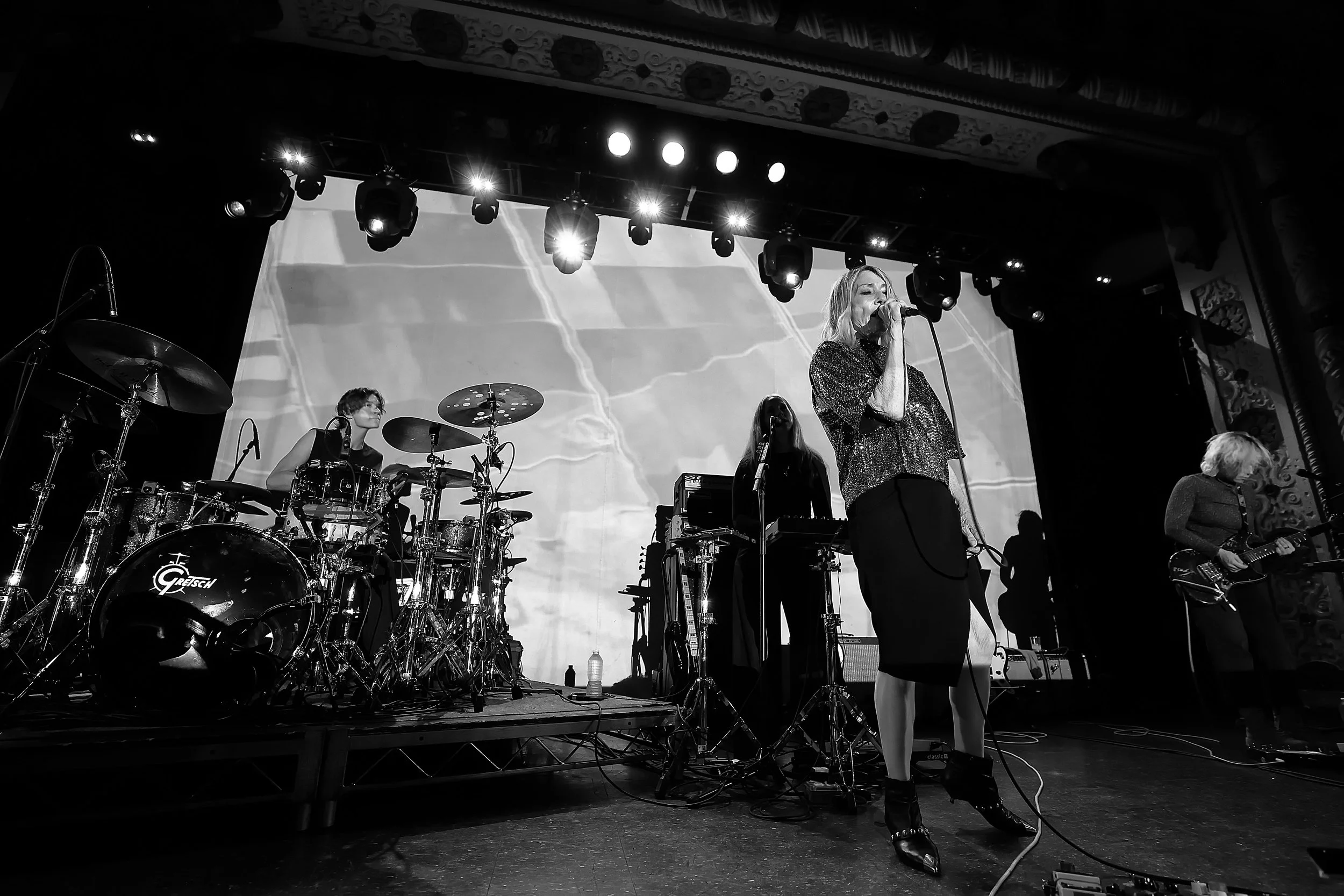 kimgordon-metro-6-23-26-4.jpg