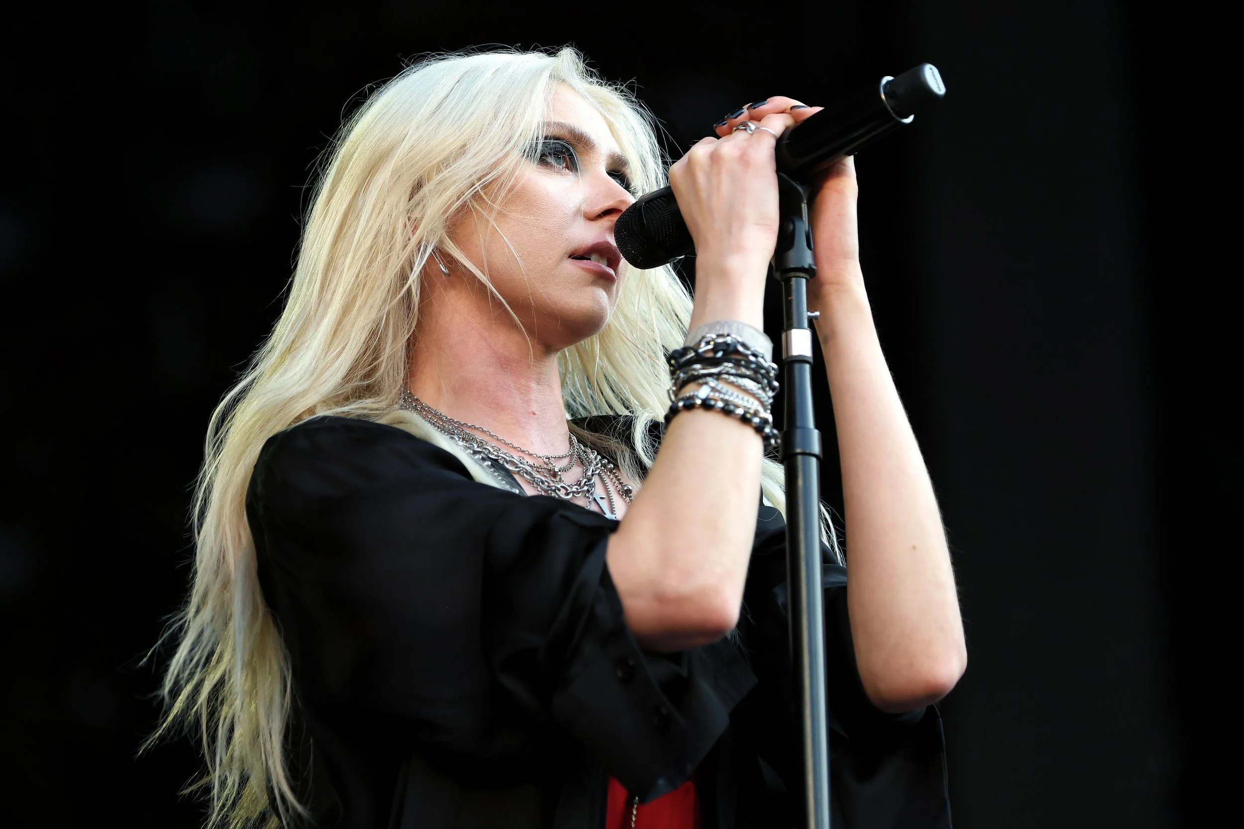 theprettyreckless-camprandall-7-19-26-8.jpg
